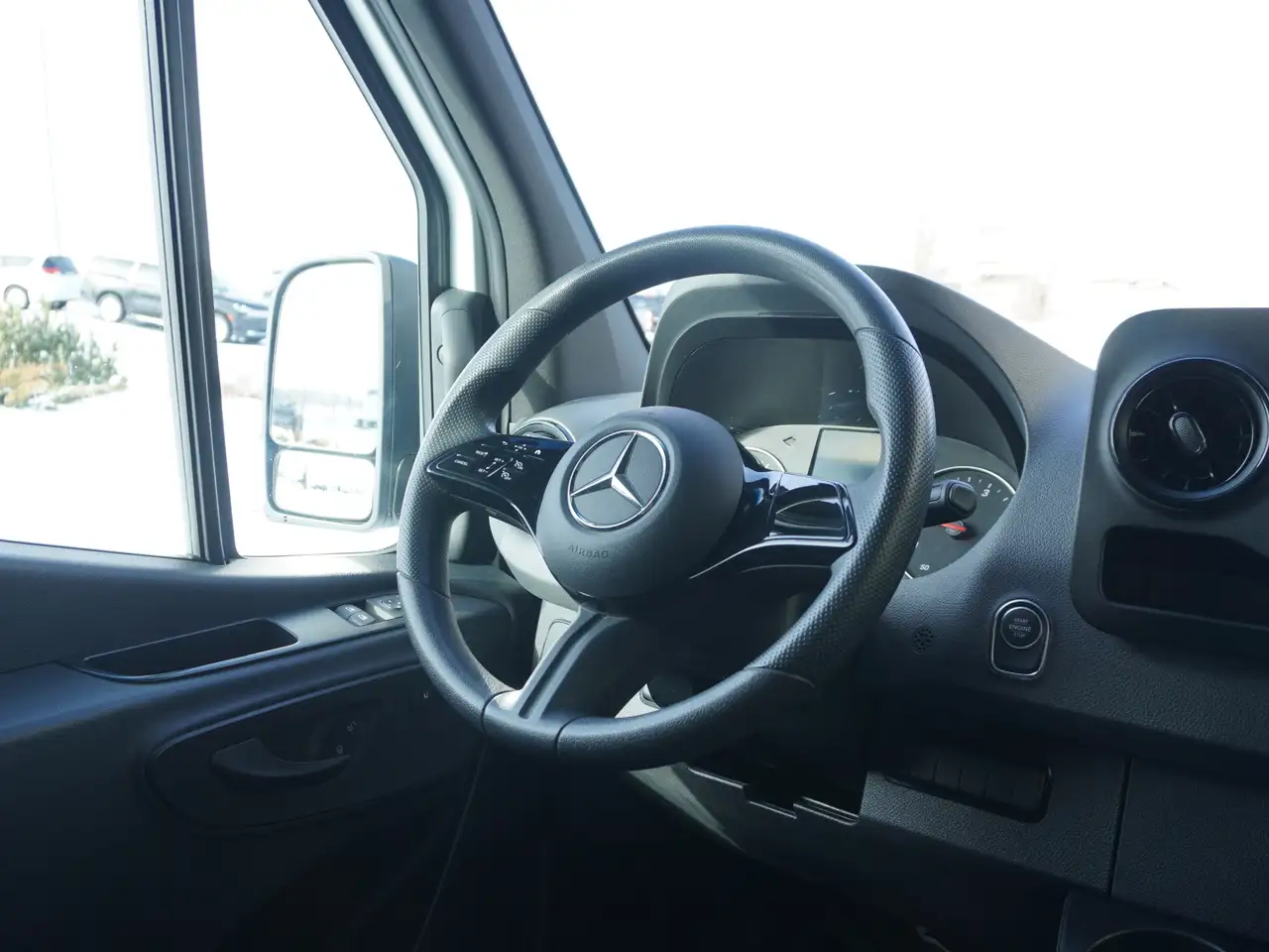 Mercedes-Benz Sprinter снимка Mercedes-Benz Sprinter