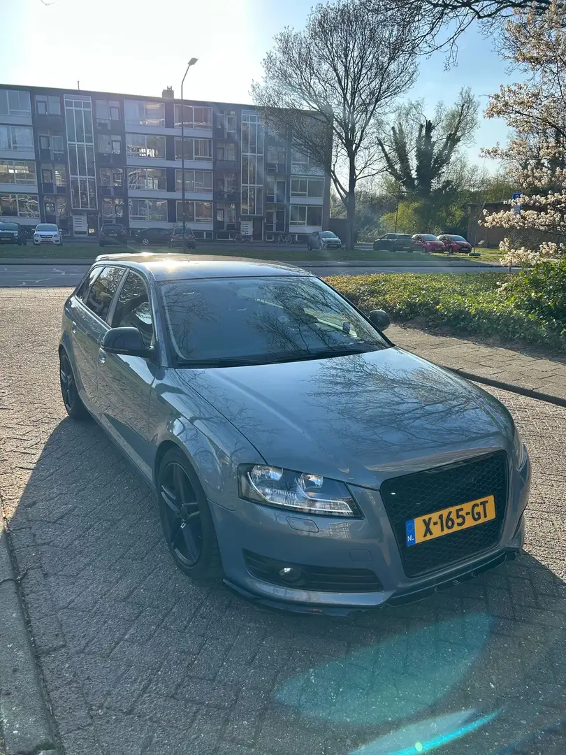 Audi A3 1.6 Attraction B.E. Blauw - 1