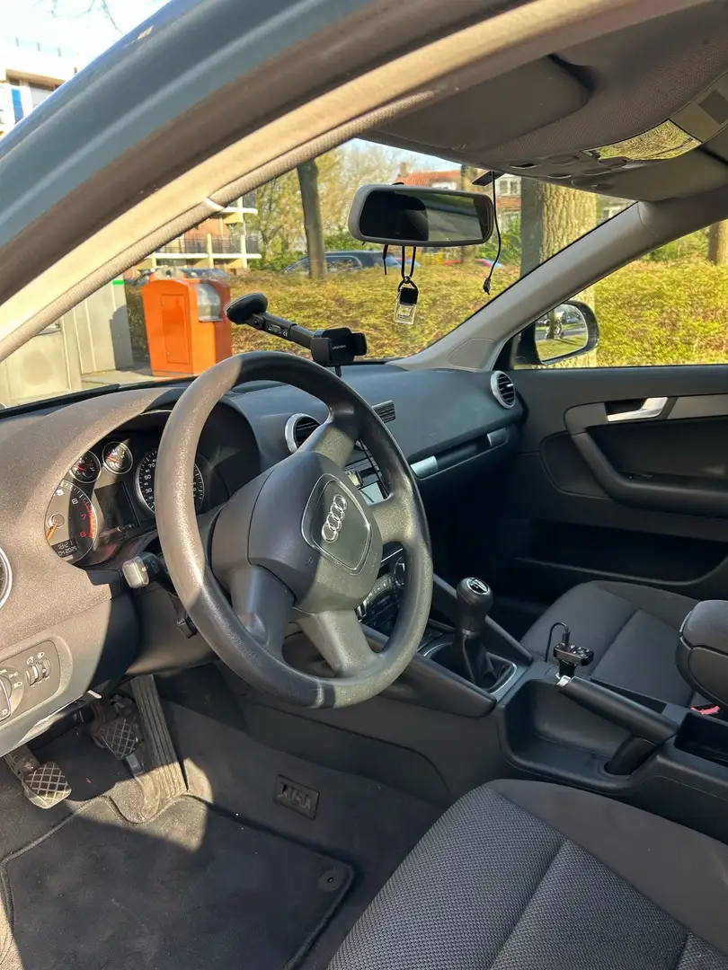 Audi A3 1.6 Attraction B.E. Blauw - 2