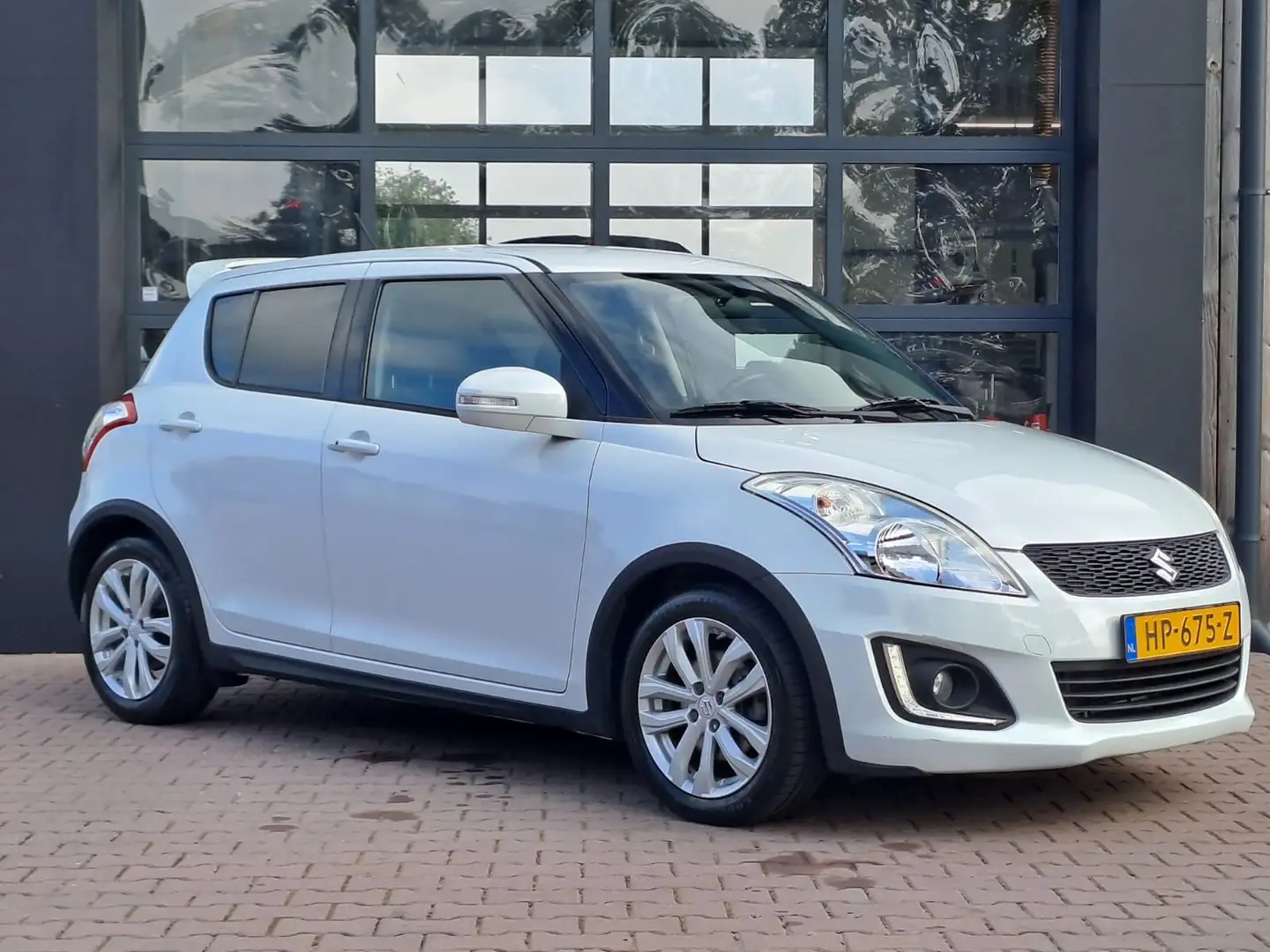 Suzuki Swift 1.2 Exclusive EASSS | Airco | Cruise | Keyless | S Blanc - 2
