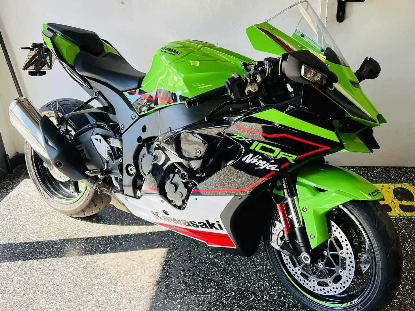Kawasaki Ninja ZX-10R MODEL 22 12 MESI GARANZIA PERFETTA Verde - 1