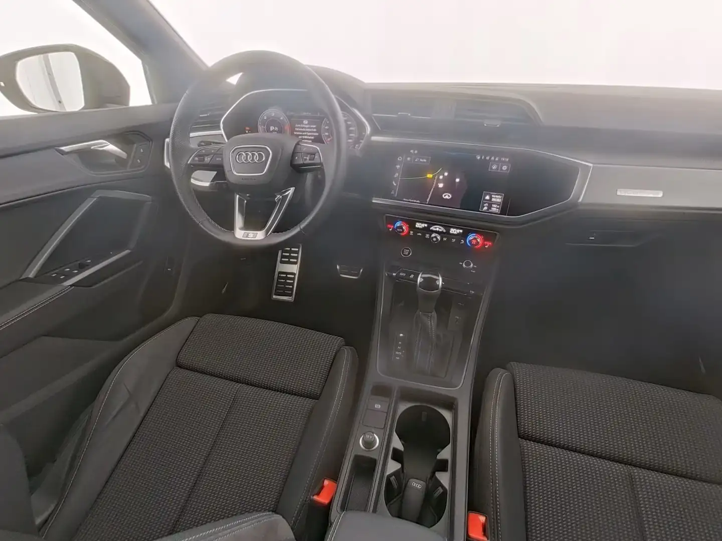 Audi Q3 Sportback 35 tdi S line quattro Zwart - 2