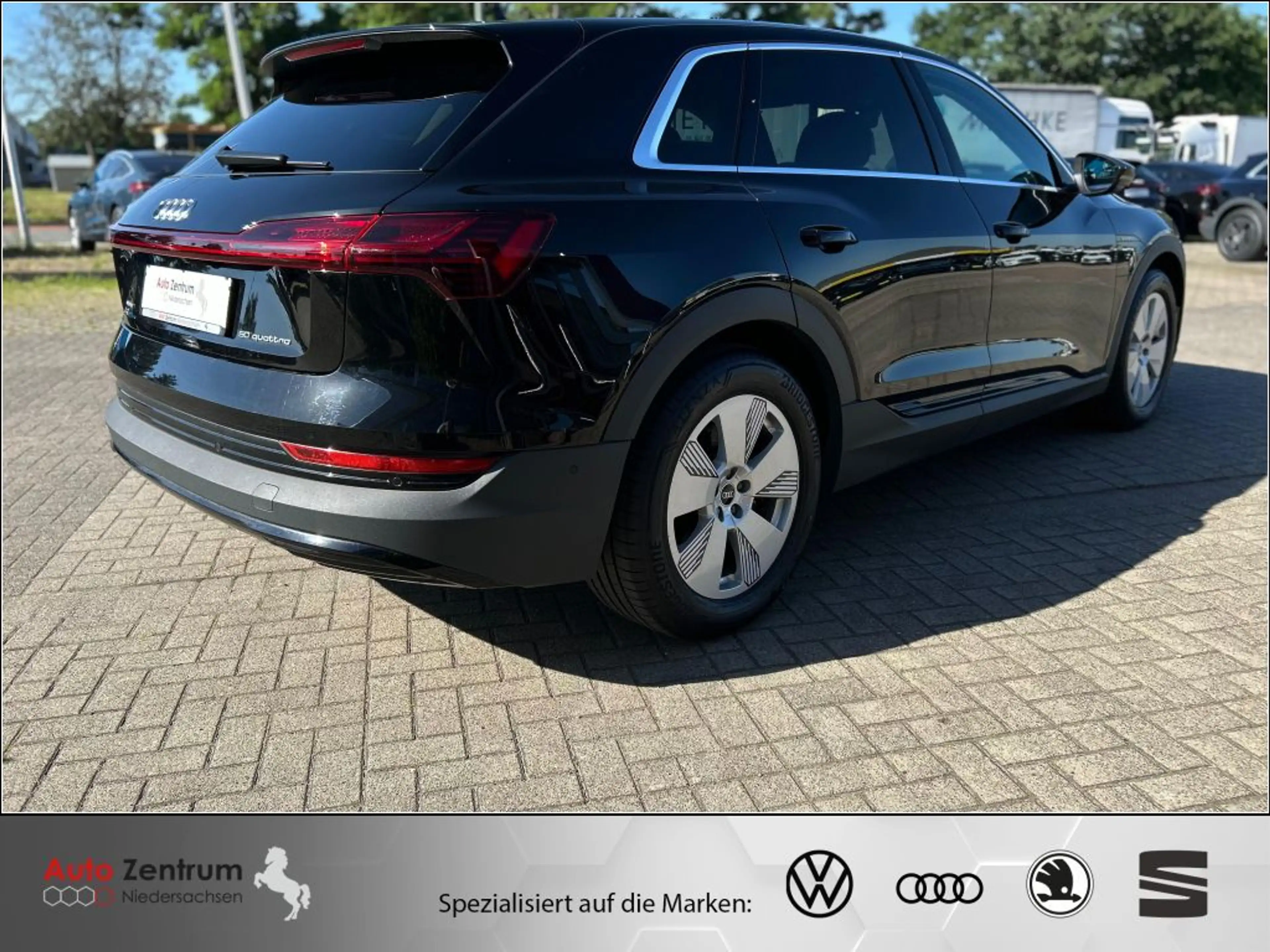Audi e-tron quattro AZN-Haus-Förderung* Batt-Zertifikat Luftfd — photo 7