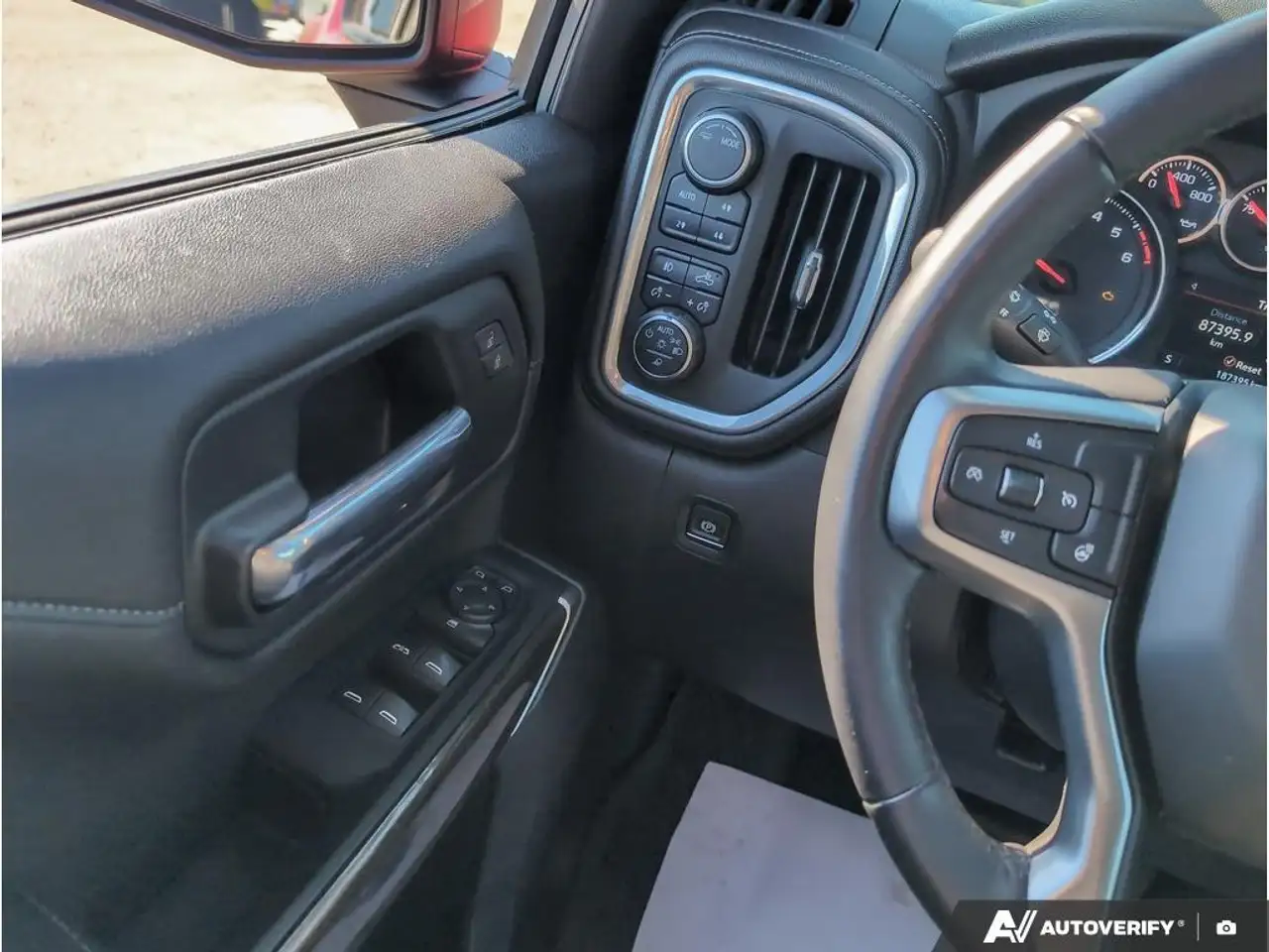 Chevrolet Silverado 1500 снимка Chevrolet Silverado 1500