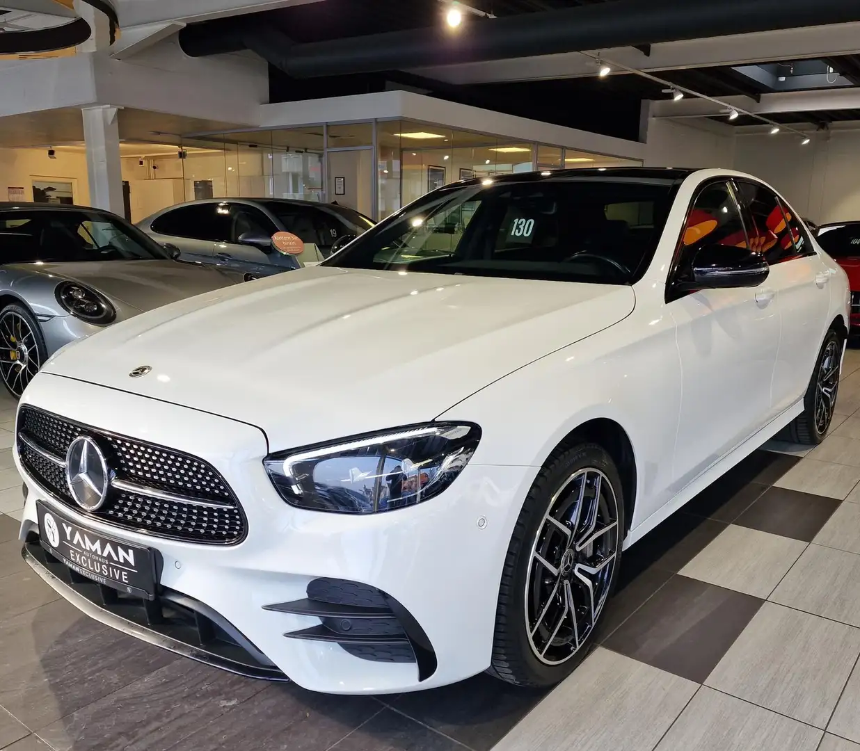 Mercedes-Benz E 300 de 4Matic*AMG*Pano*HuD*SitzKlima*Burmester Wit - 1