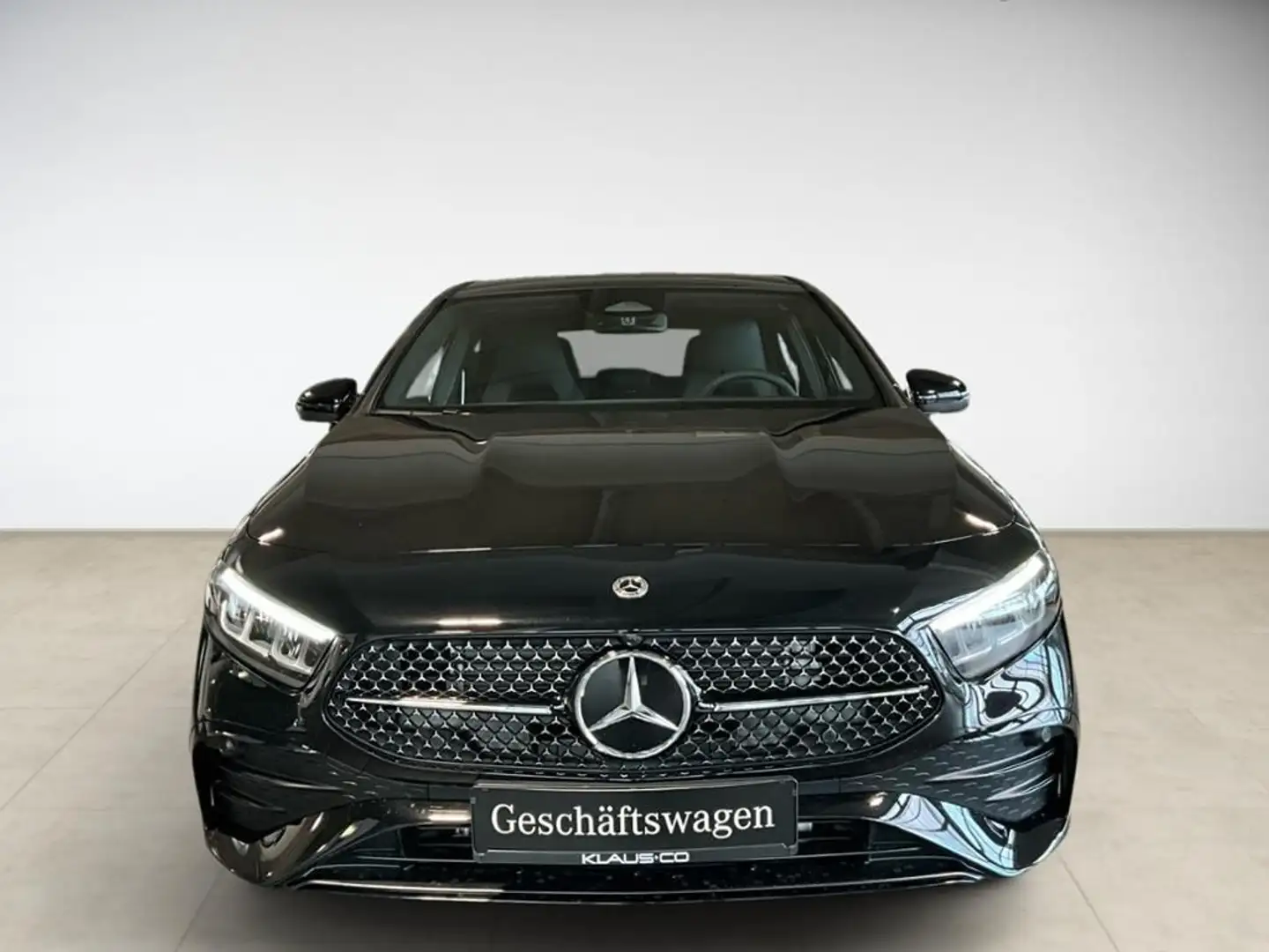 Mercedes-Benz A 180 d AMG Pano Night W-Paket S-Sitz PDC SHZ Schwarz - 2