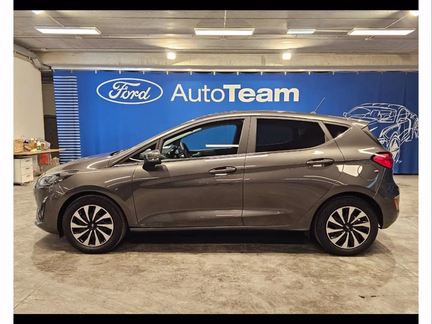Ford Fiesta 5p 1.0 ecoboost h titanium 125cv Grijs - 2