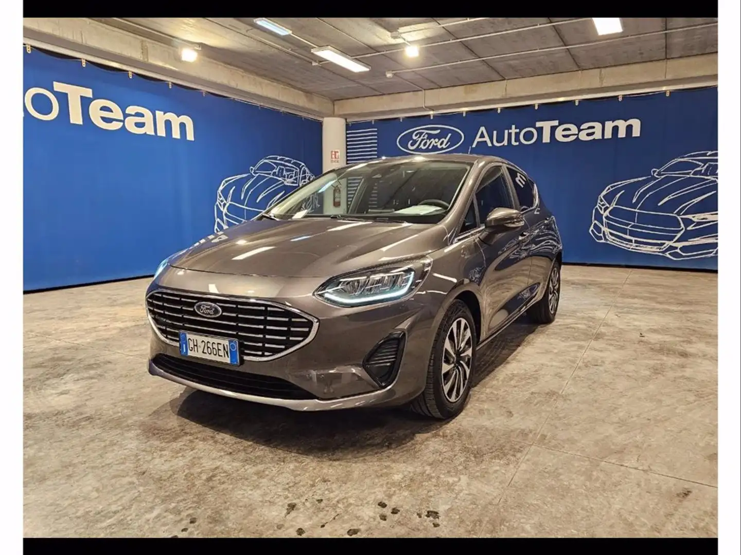 Ford Fiesta 5p 1.0 ecoboost h titanium 125cv Grijs - 1