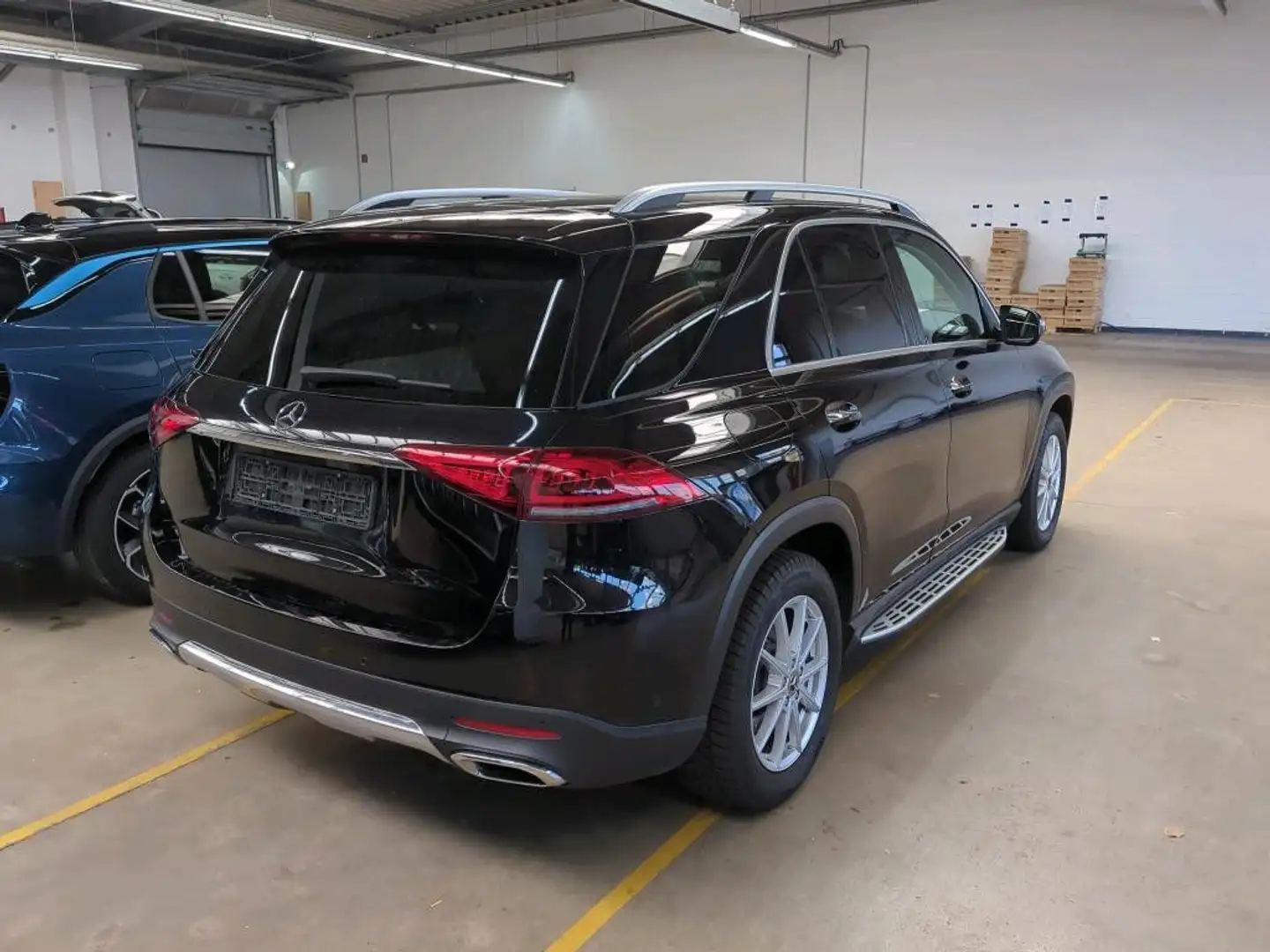 Mercedes-Benz GLE 300 4M Ambiente 360Kam Distr+ Pano LED 18" Black - 2