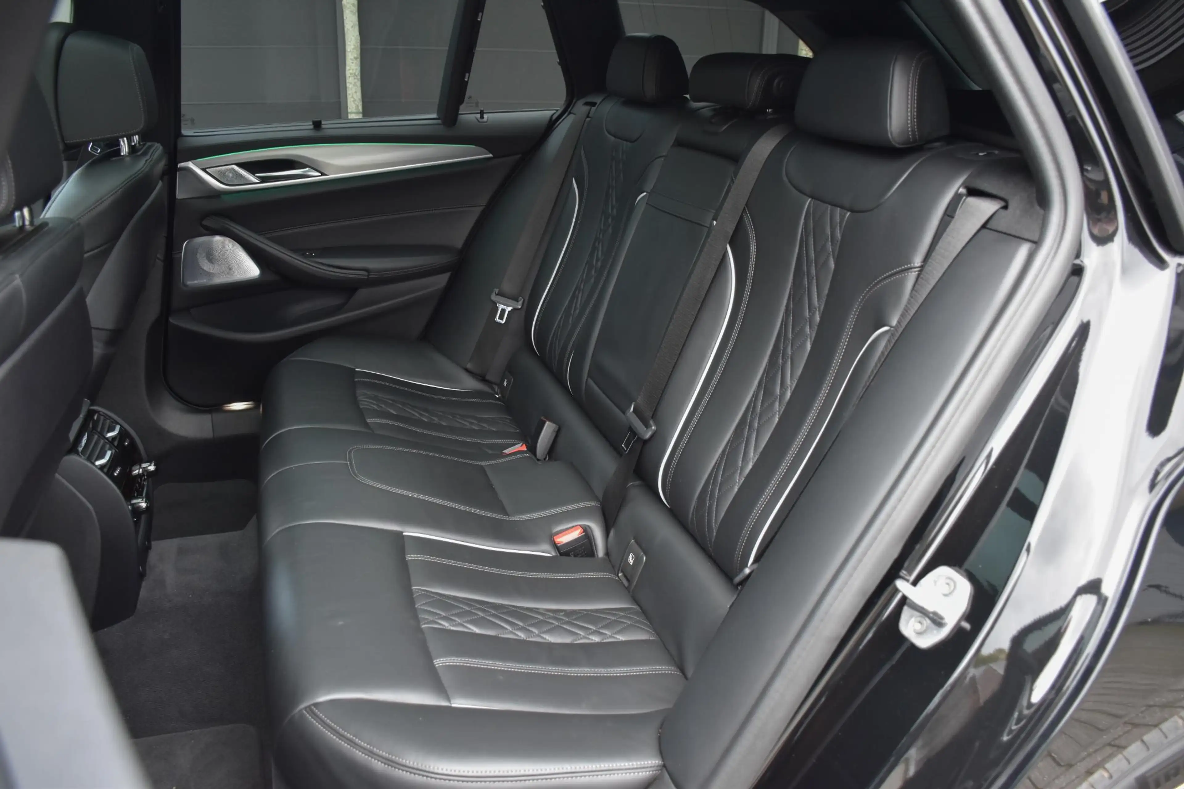BMW 540 5-serie Touring 540i xDrive M Sport | Bowers & Wil — photo 12