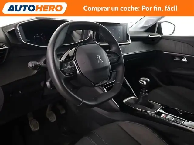 Peugeot 208 view 12