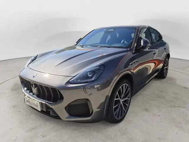 Maserati Grecale 2.0 mhev Modena 330cv auto