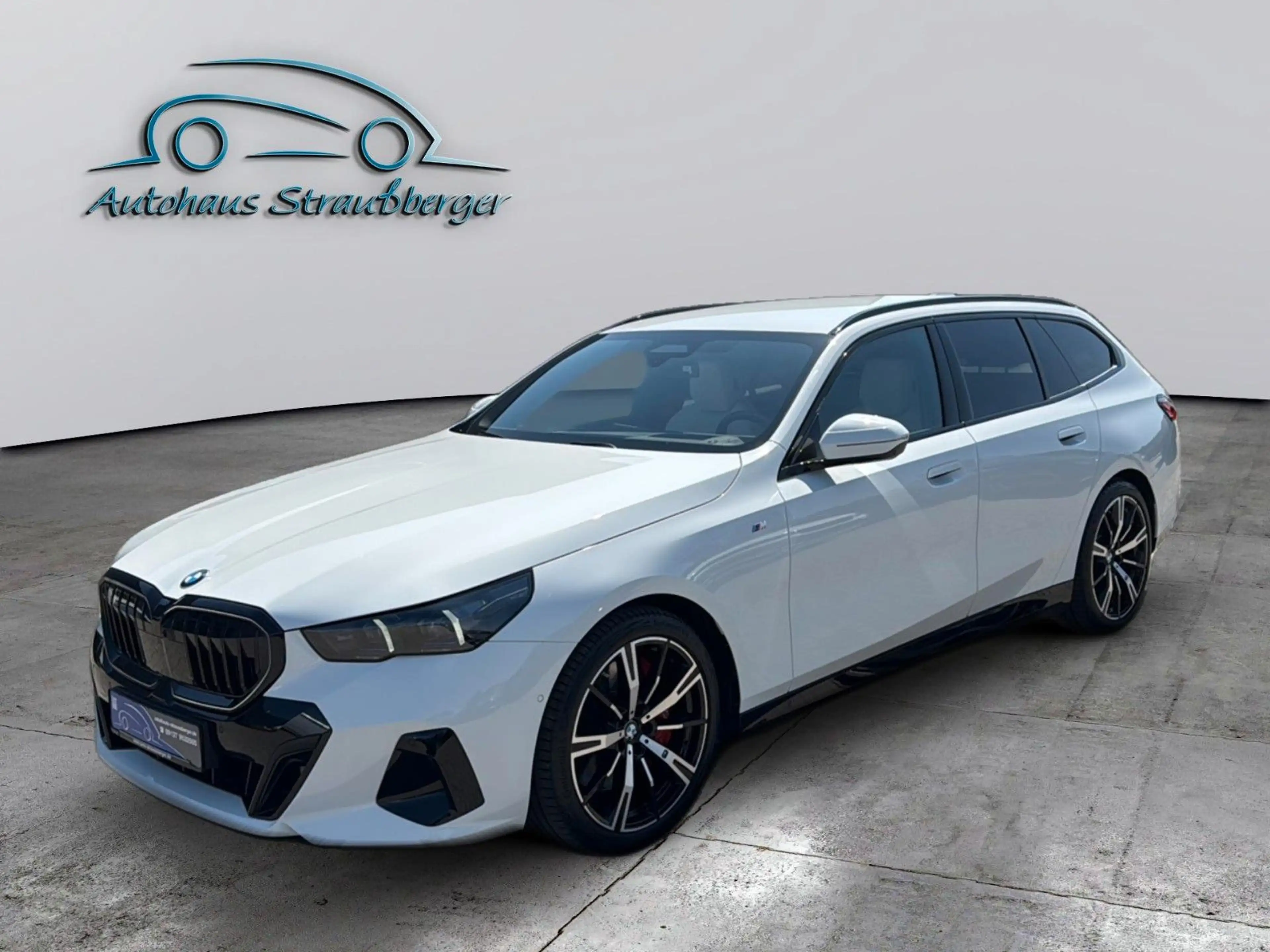 BMW 540 d xDrive Touring M Sport Pro ACC HuD B&W AHK — photo 2