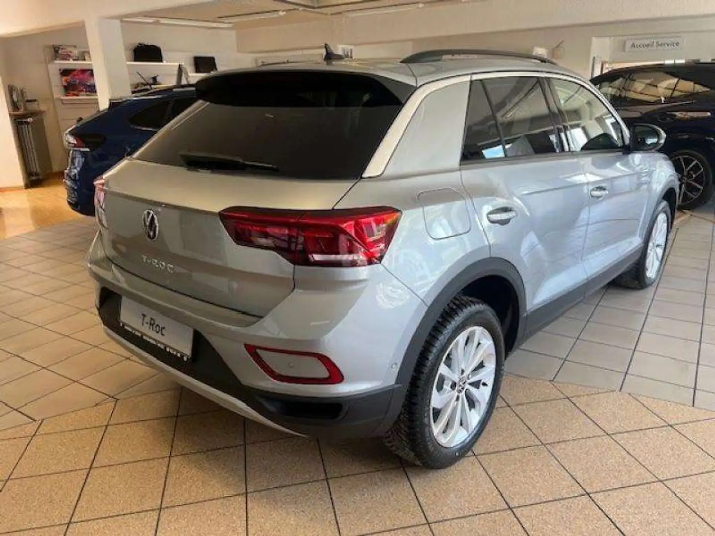 Volkswagen T-Roc Life Gris - 2