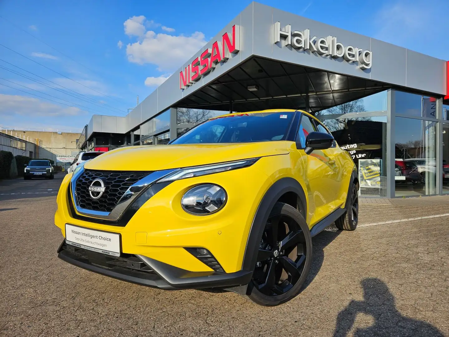 Nissan Juke 1.0 DIG-T Tekna Jaune - 2