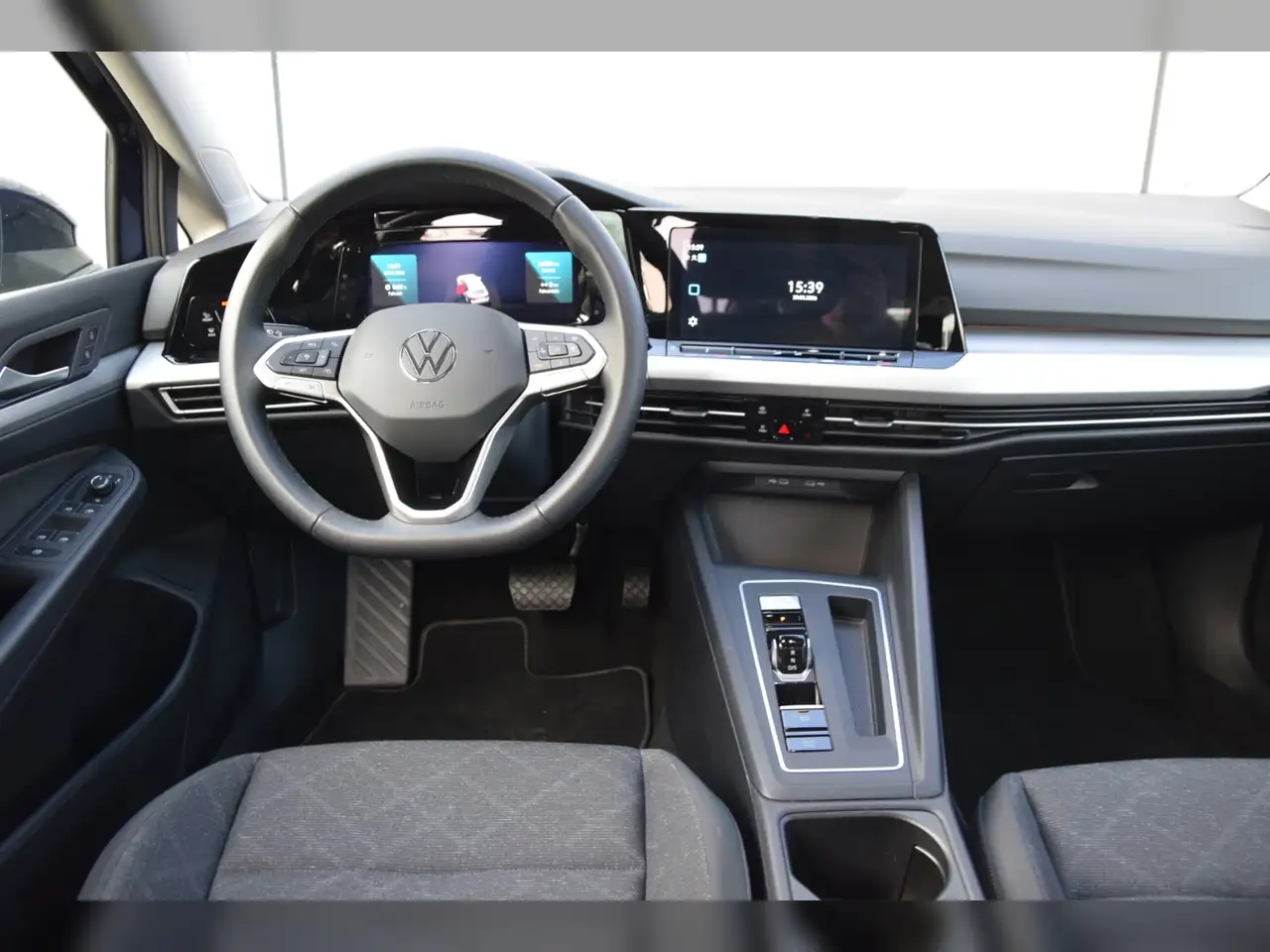 Volkswagen Golf Variant VIII Var. eTSI Life DSG AHK - LED - Navi 11