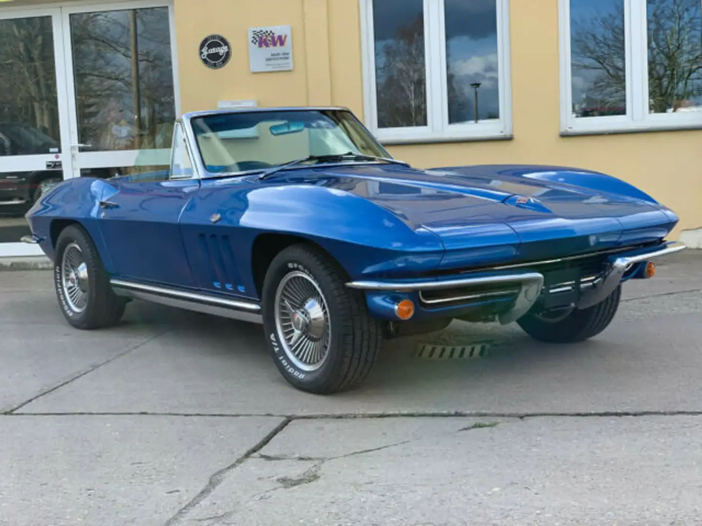 Corvette C2 Corvette Stingray Cabriolet V8 Bleu - 1