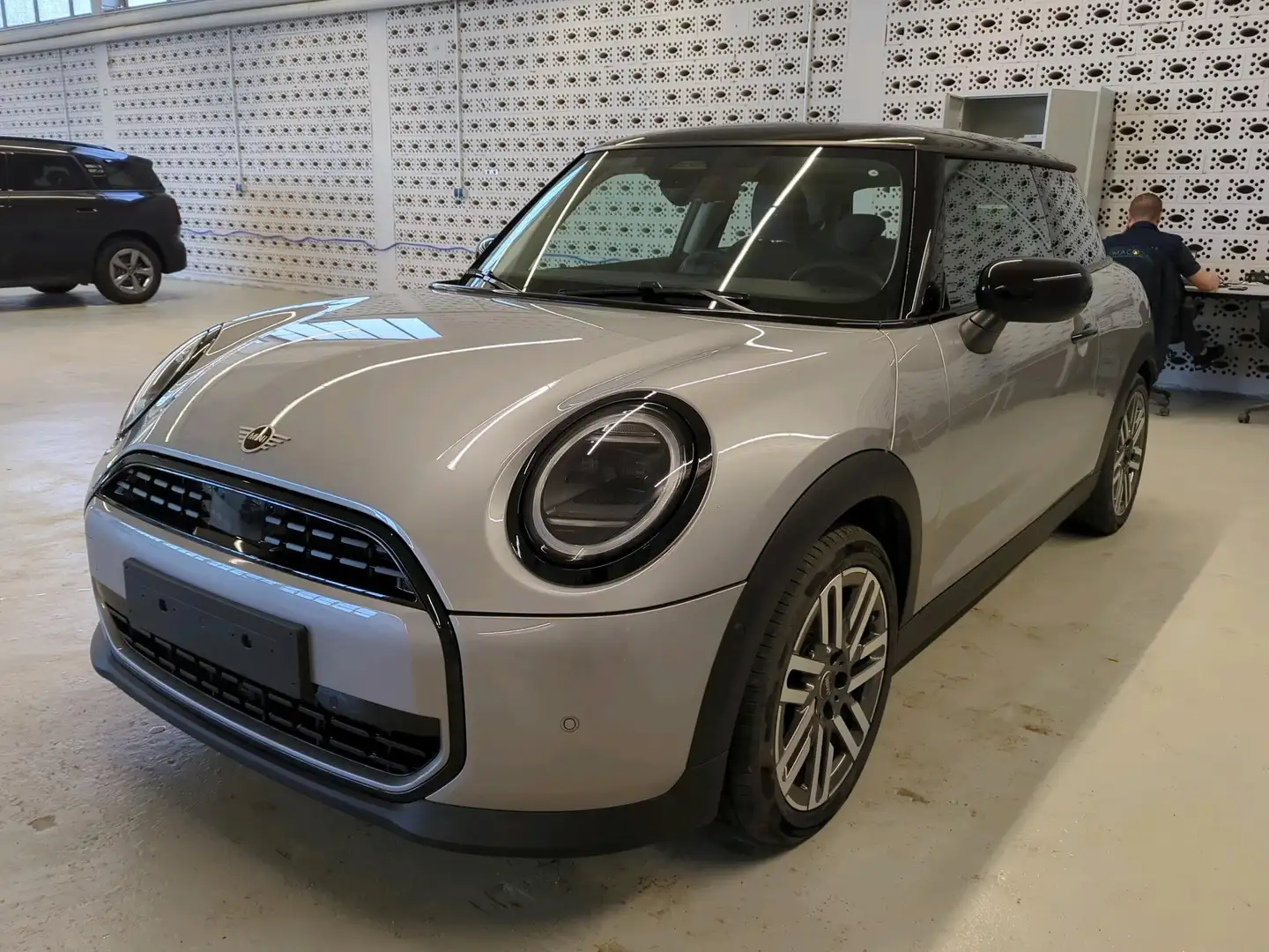 MINI Cooper MINI Cooper C Grau - 1