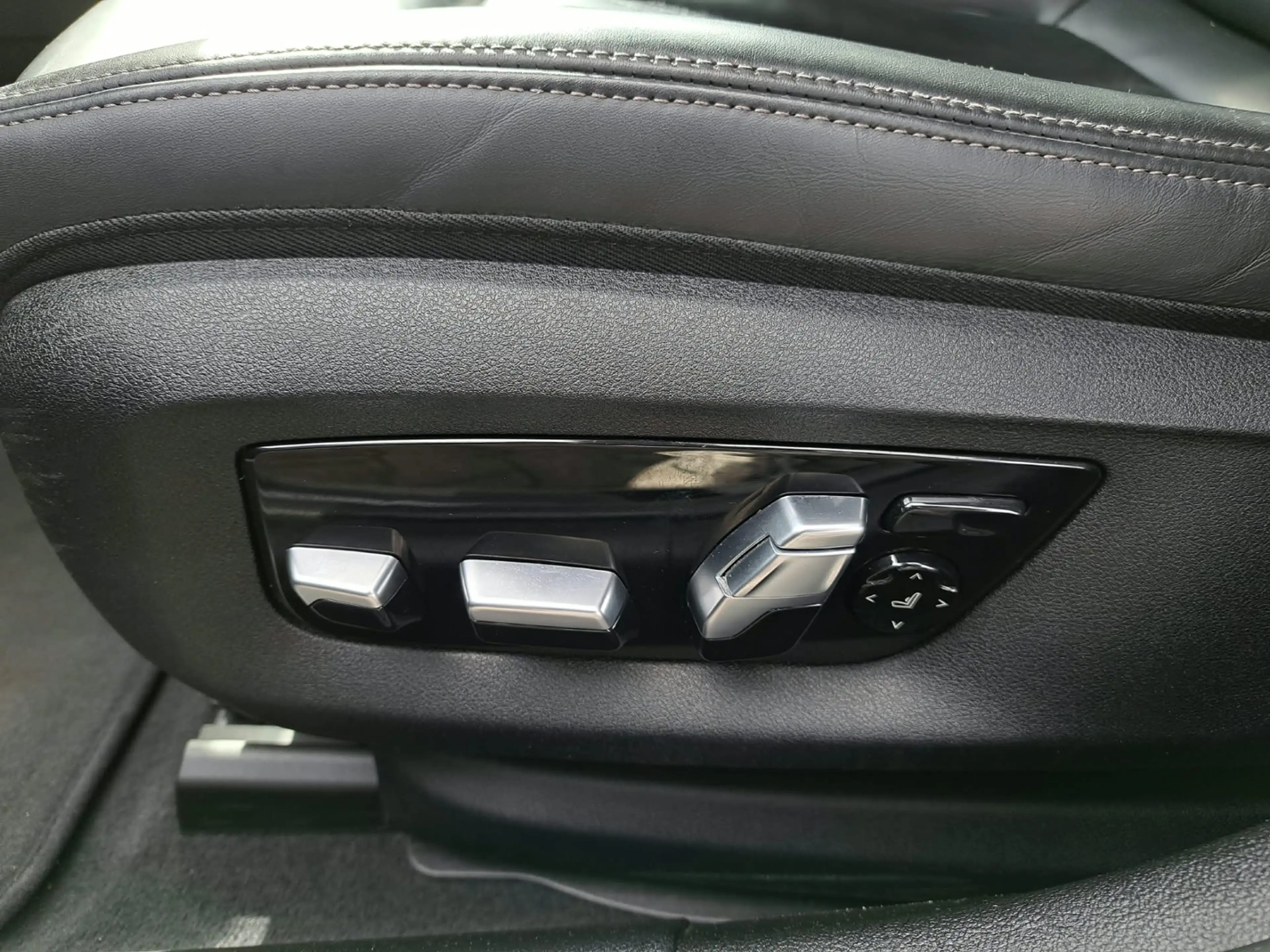 BMW 540 d Touring xDrive "M Sport" *LED*ACC*HUD*APP*NAVI* — photo 11