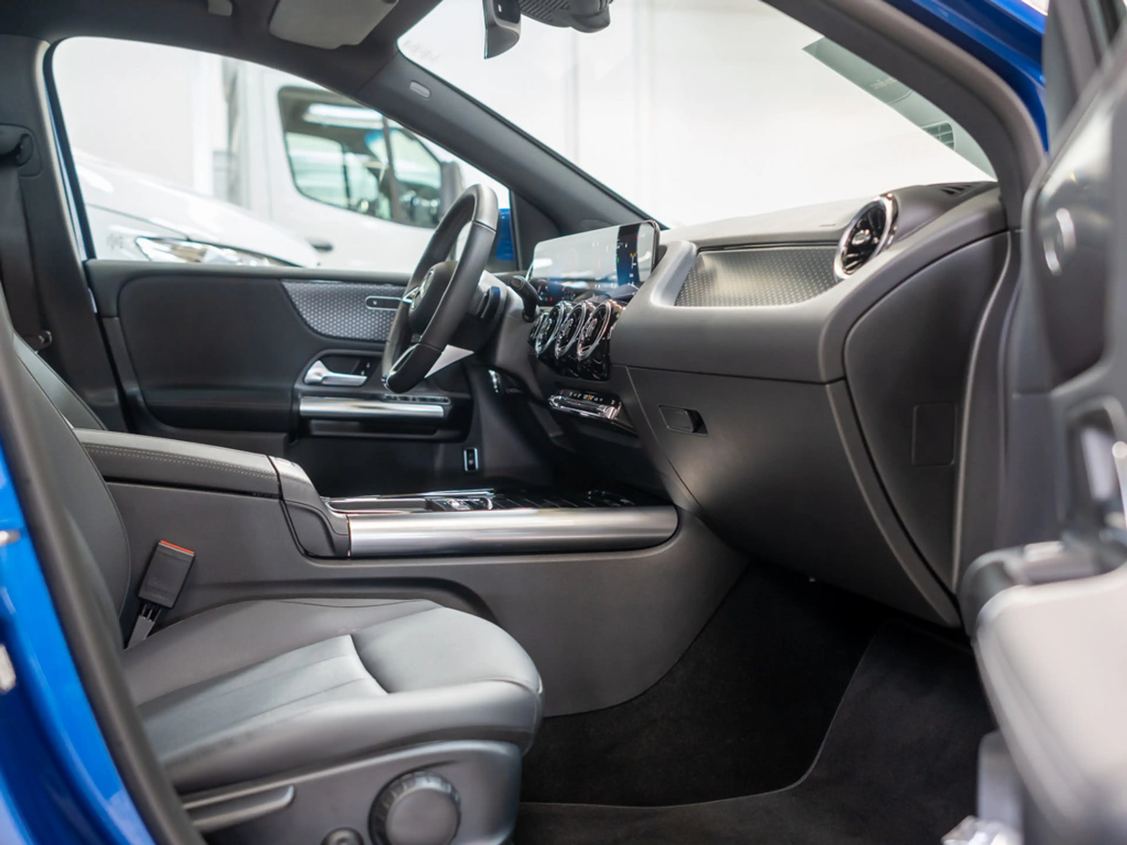 Mercedes-Benz B 220 d Progressive Advanced LED Kamera Spurh — photo 4