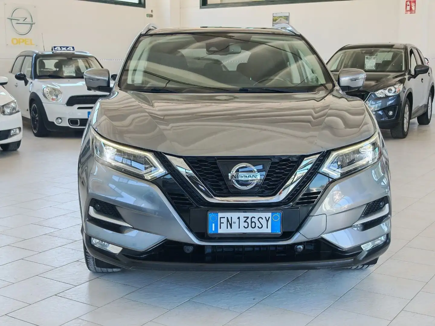 Nissan Qashqai Qashqai II 2017 1.5 dci N-Connecta 110cv Grigio - 1