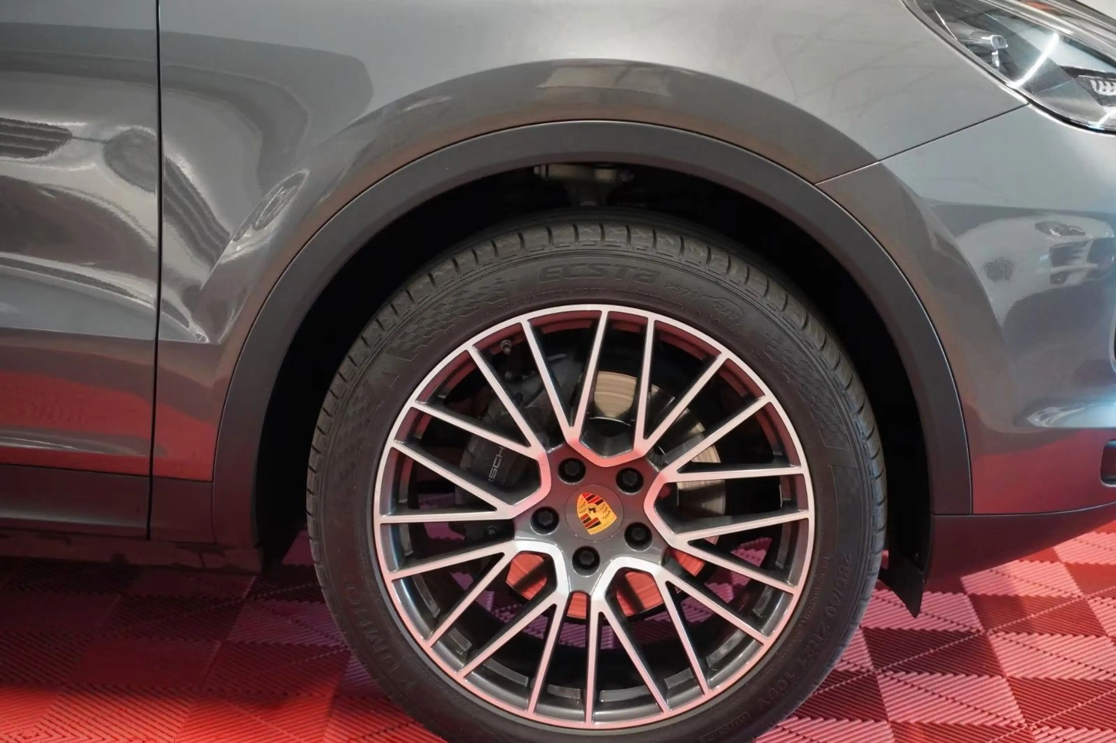 Porsche Cayenne 3.0 V6 Unfallfrei*LED*Acc*Spur*360°Cam* — photo 5