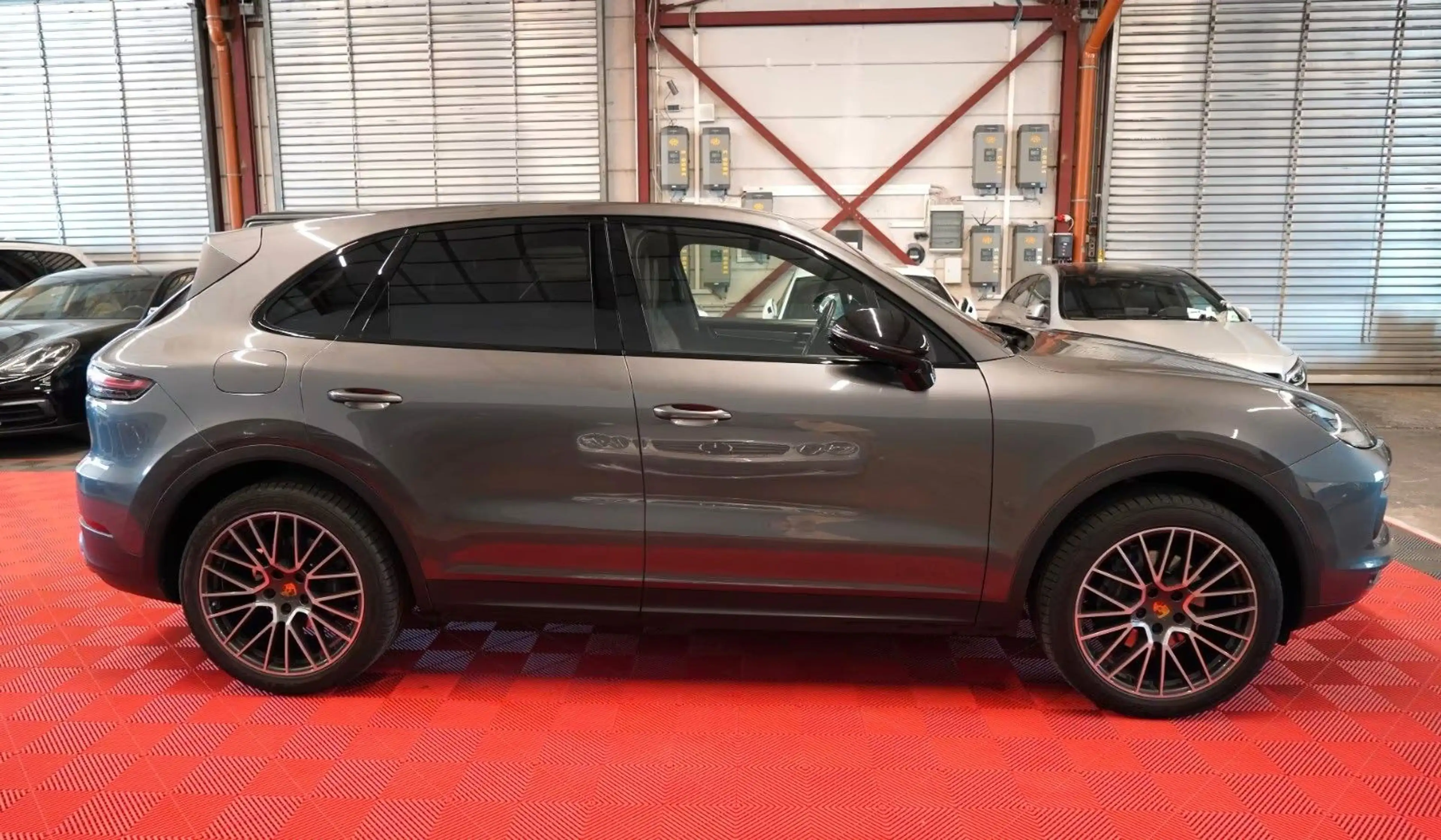 Porsche Cayenne 3.0 V6 Unfallfrei*LED*Acc*Spur*360°Cam* — photo 4