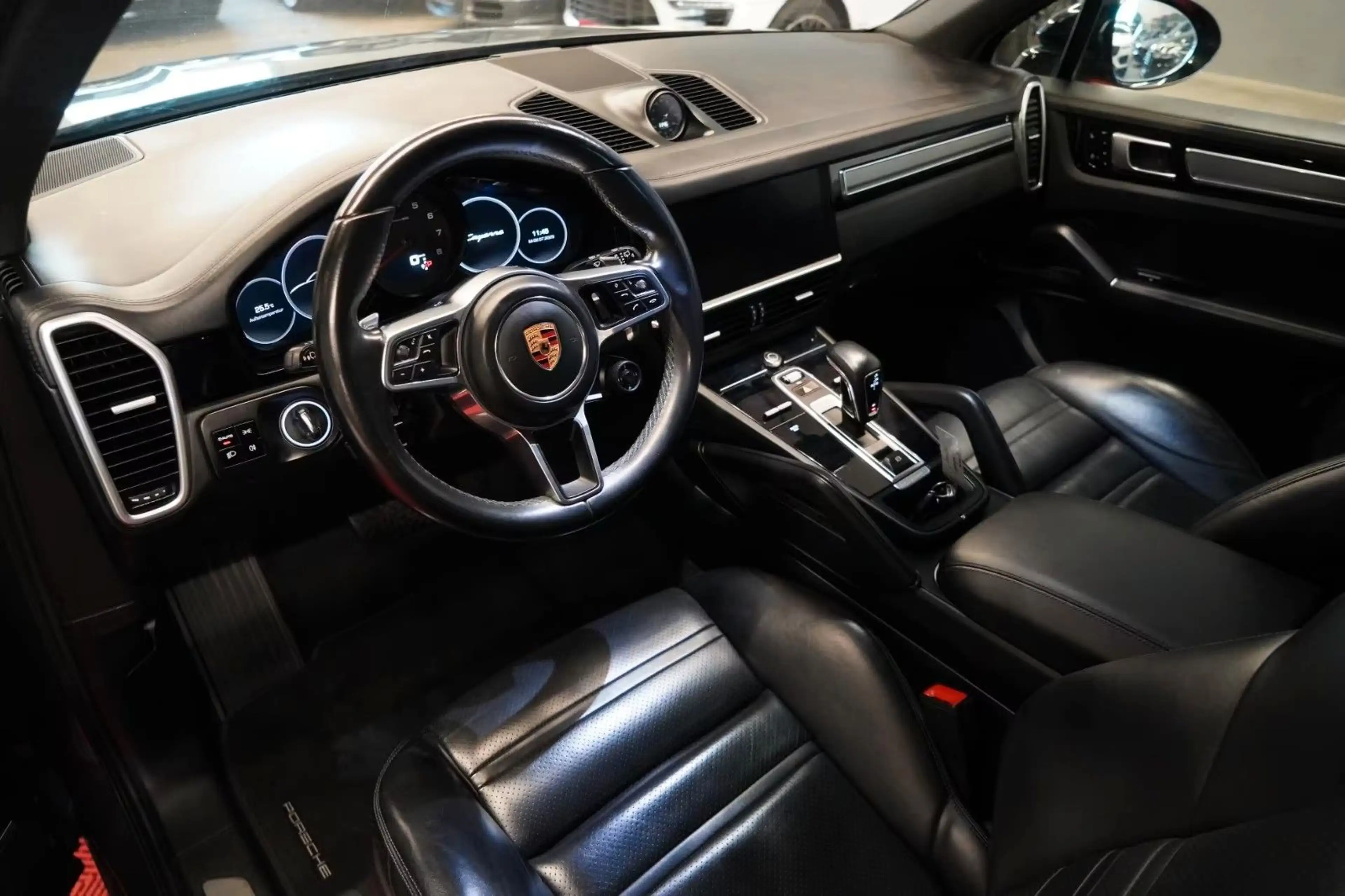 Porsche Cayenne 3.0 V6 Unfallfrei*LED*Acc*Spur*360°Cam* — photo 13