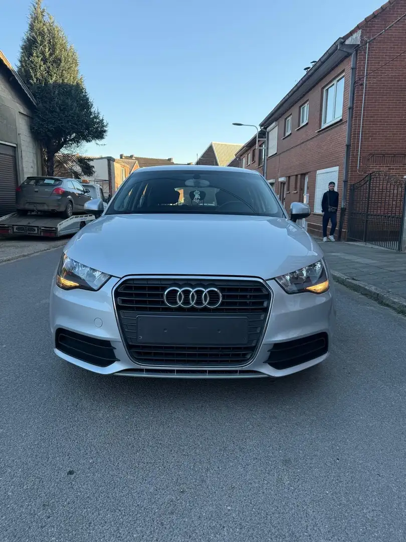 Audi A1 Sportback 1.2 TFSI Attraction - 1