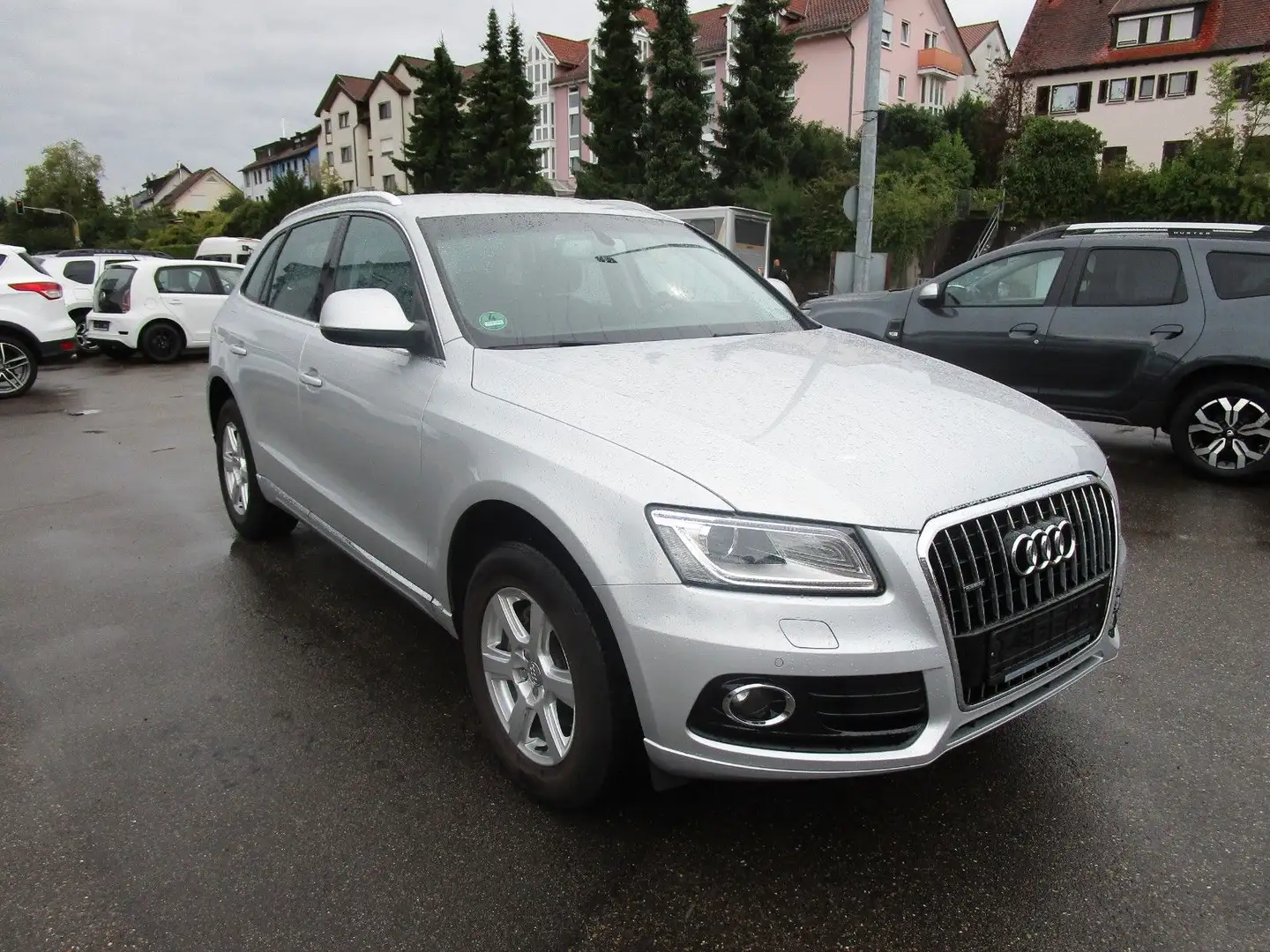 Audi Q5 2.0 TDI  quattro*NAVI*XENON*AHK*PDC* Silber - 2