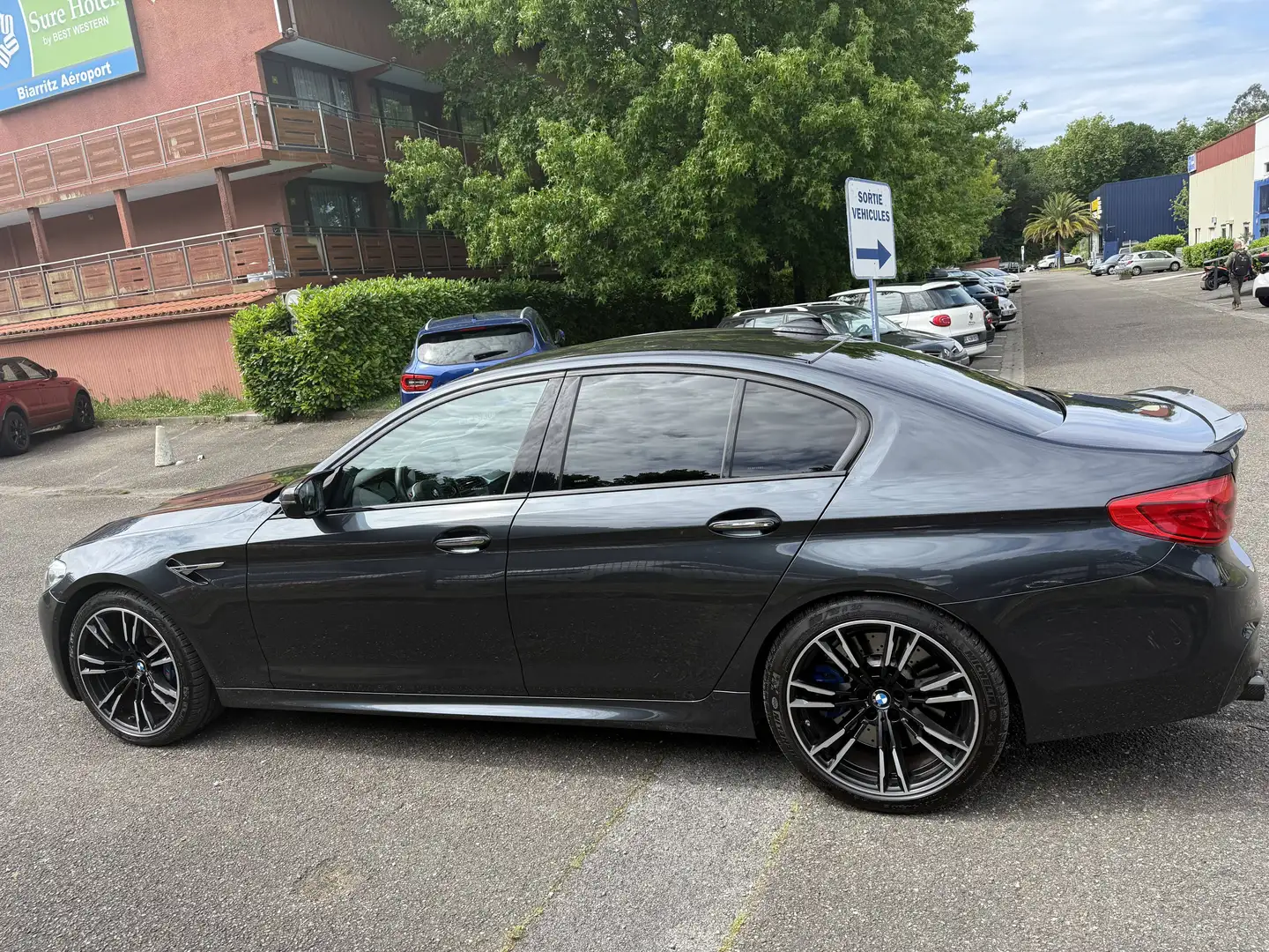 BMW M5 VI 4.4 V8 600ch M Steptronic Gris - 2