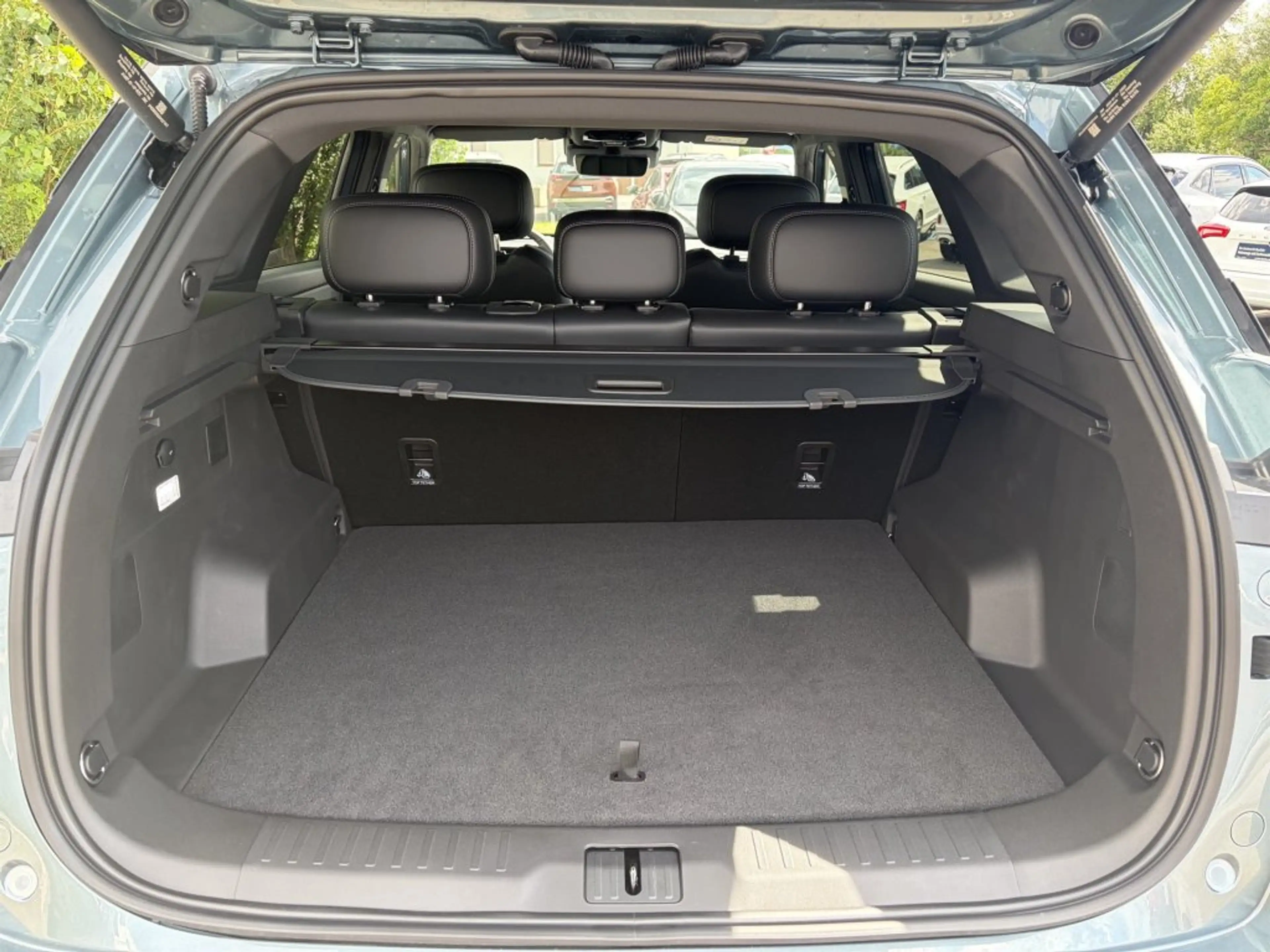 Jaecoo J7 7 PHEV Premium — photo 11