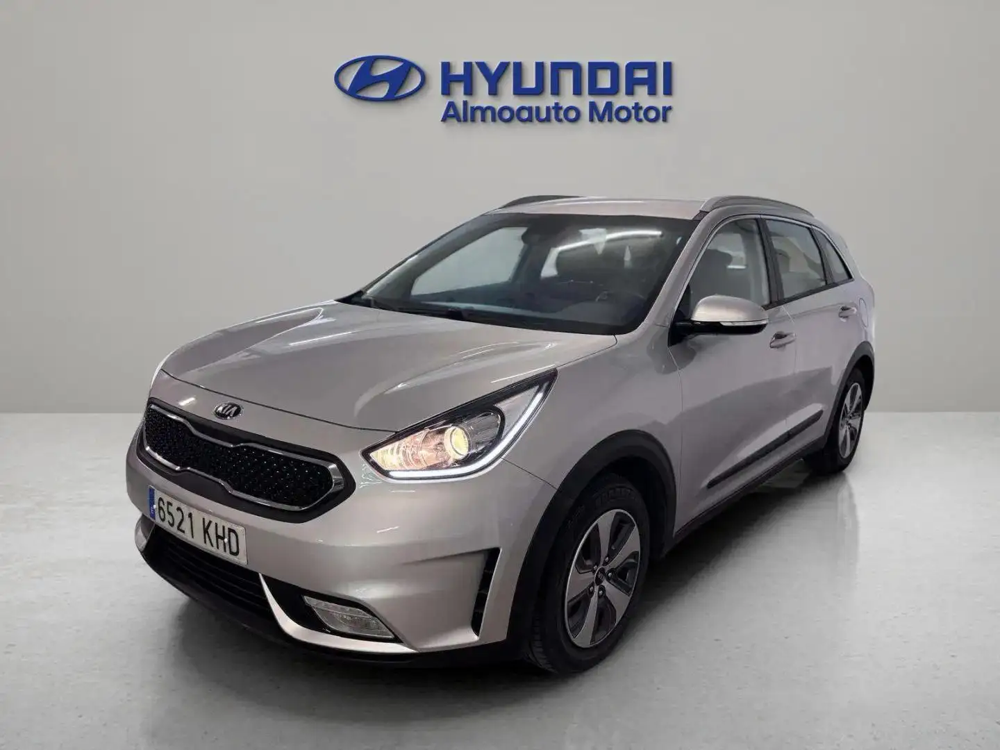Kia Niro 1.6 GDi Híbrido 104kW (141CV) Drive Silber - 1