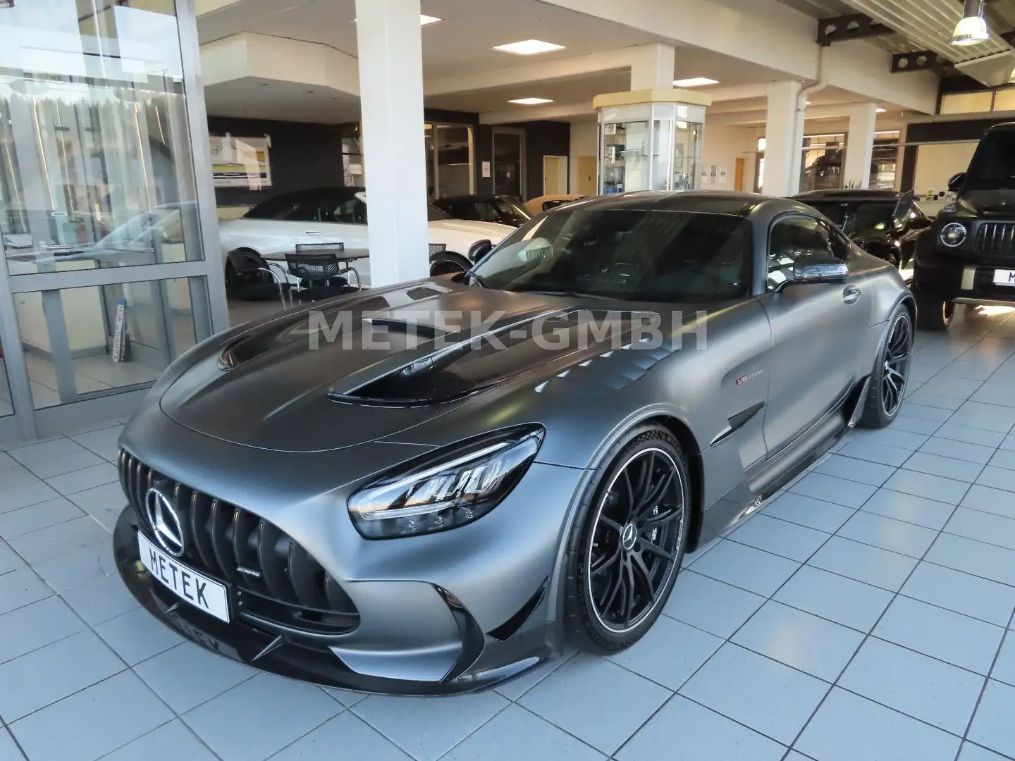 Mercedes-Benz AMG GT Coupe Black Series Gris - 1