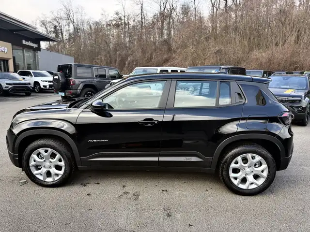 Jeep Avenger view 6