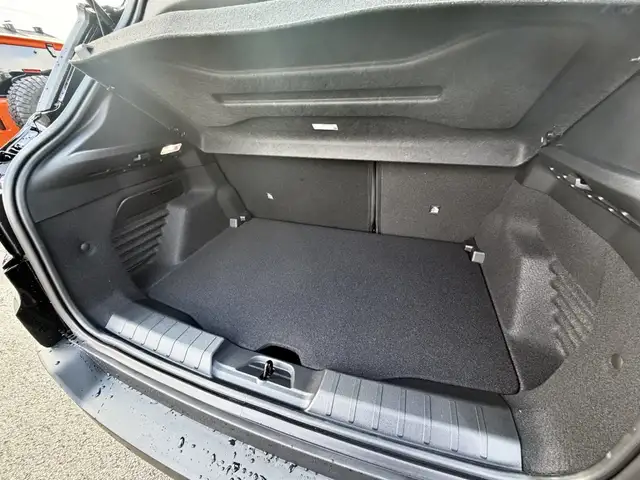 Jeep Avenger view 9