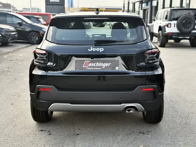 Jeep Avenger view 7