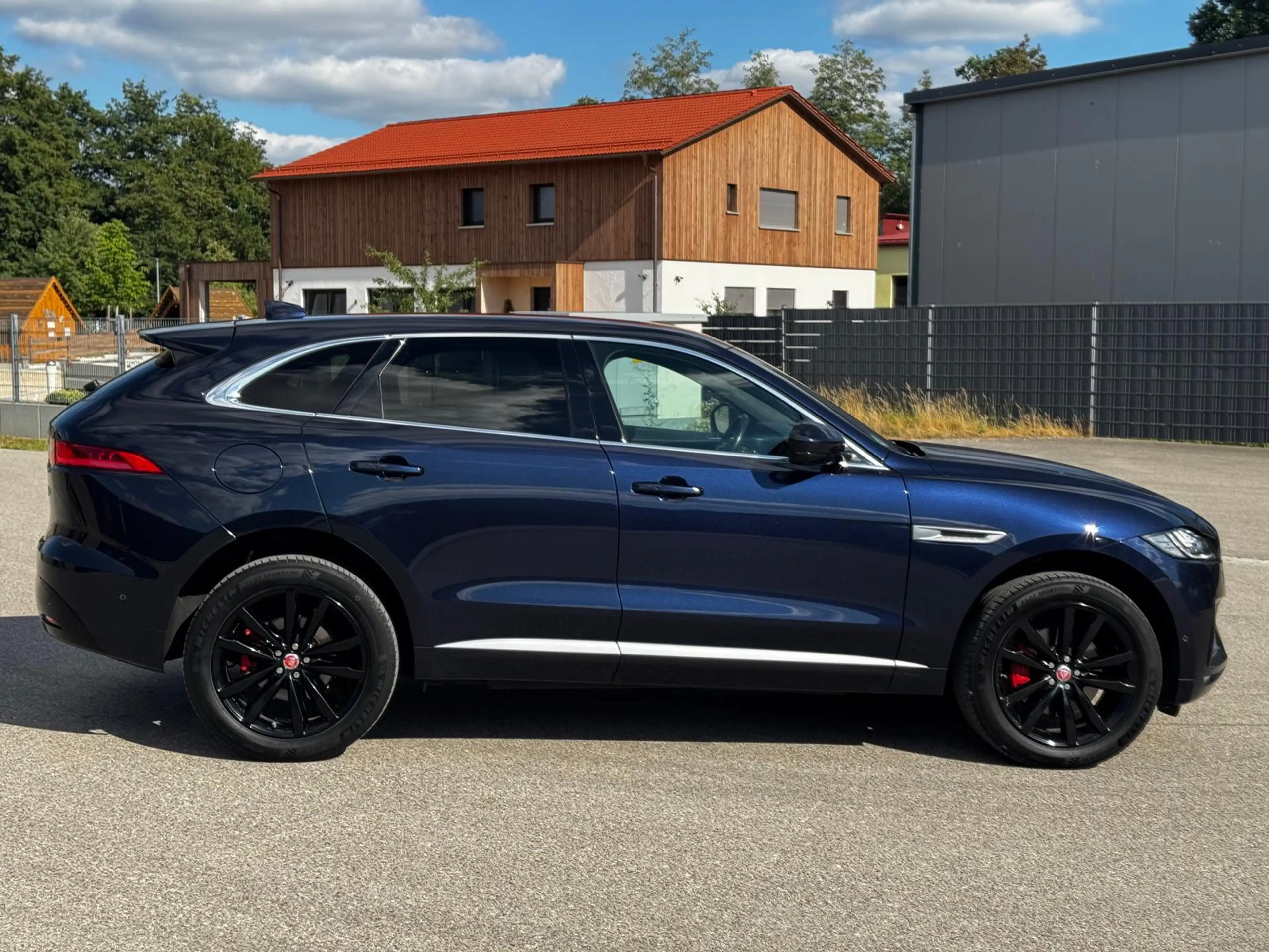 Jaguar F-Pace S AWD LED/HeadUp/Keyless/Memory/Standheiz — photo 8