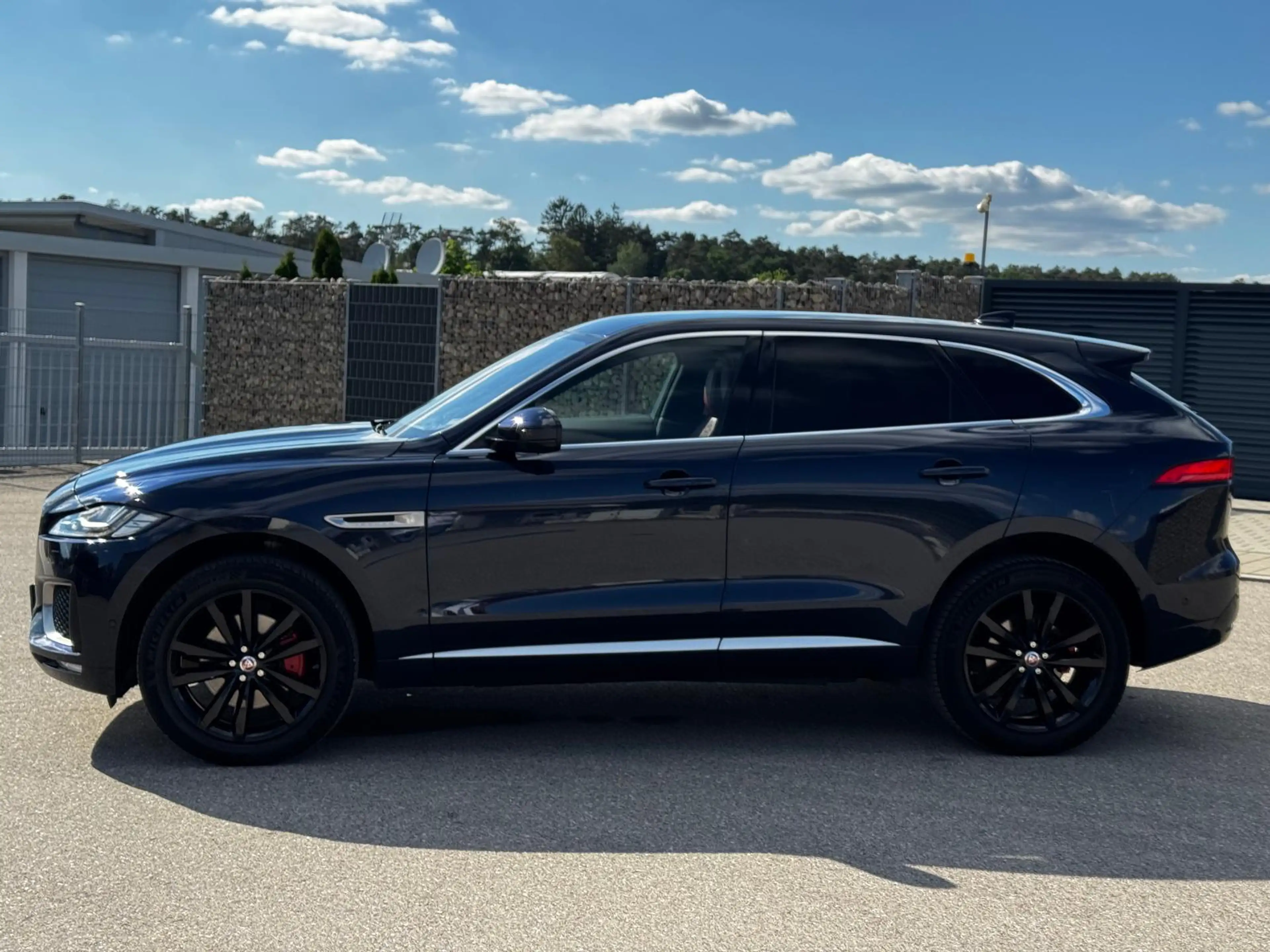 Jaguar F-Pace S AWD LED/HeadUp/Keyless/Memory/Standheiz — photo 4