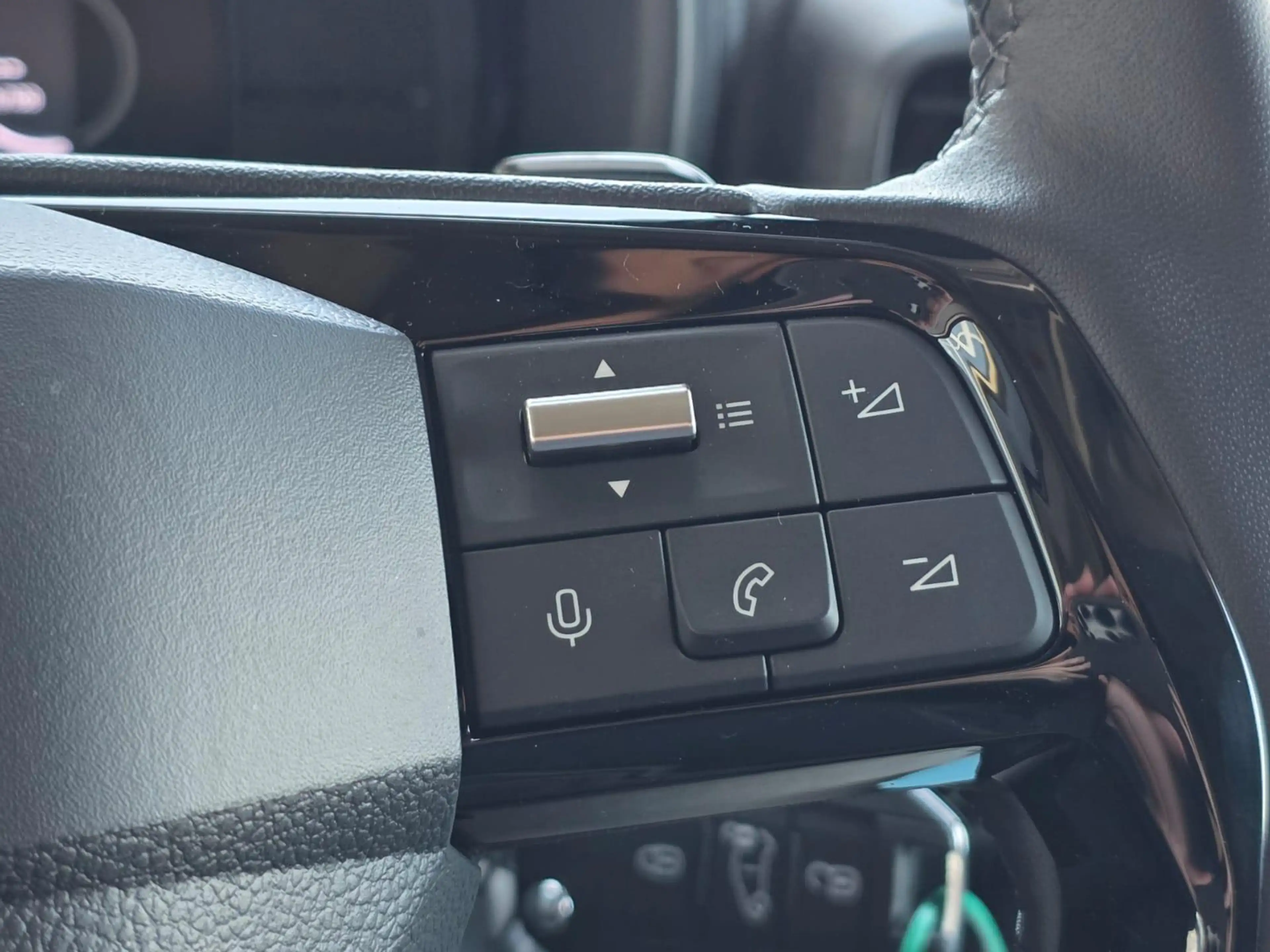Opel Combo-e Electric 136 L1 50kWh Stoel en Stuur verwarming | — photo 15
