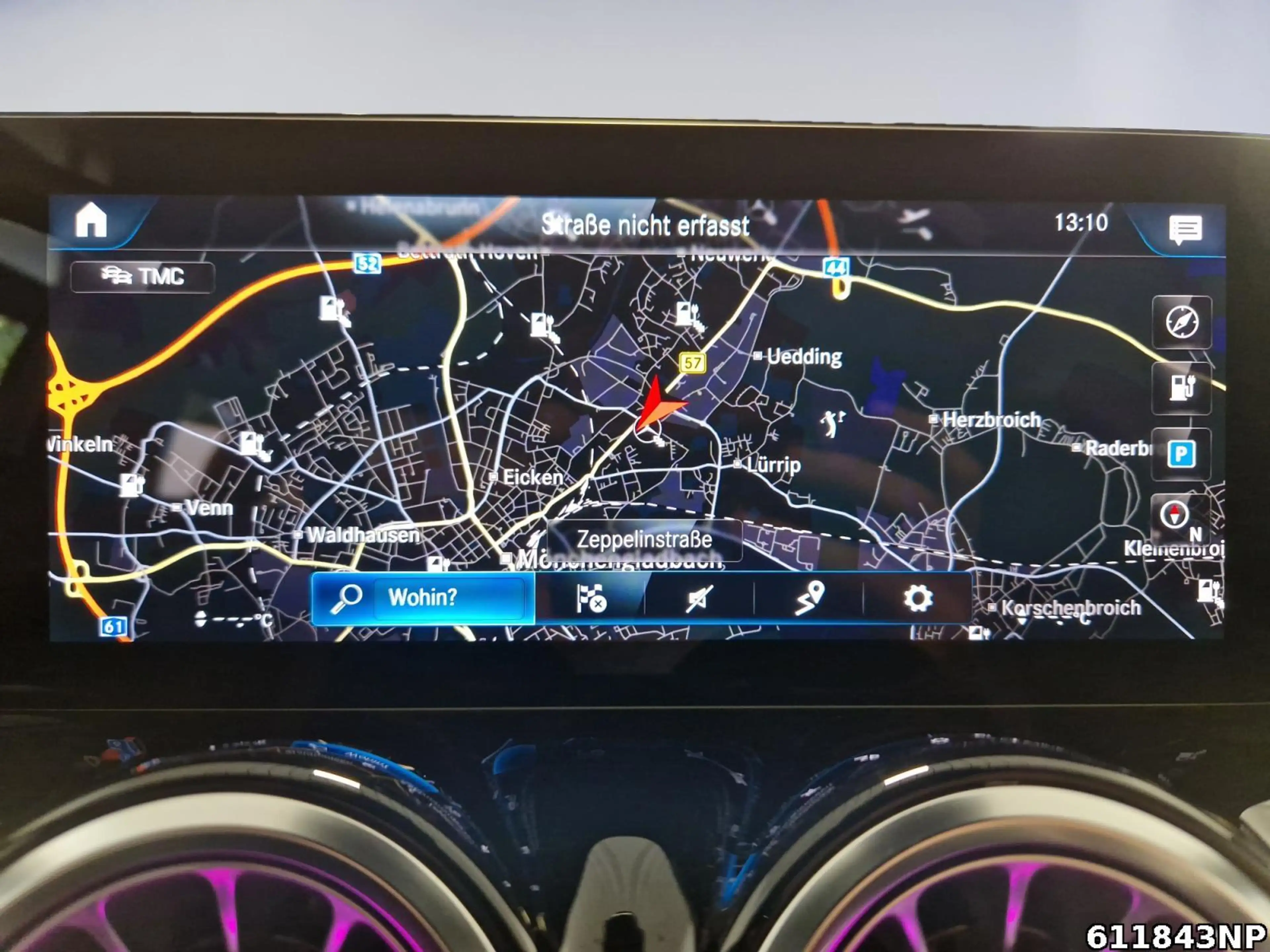 Mercedes-Benz EQB 250 Progressive Night Distronic Adv. Sound — photo 12