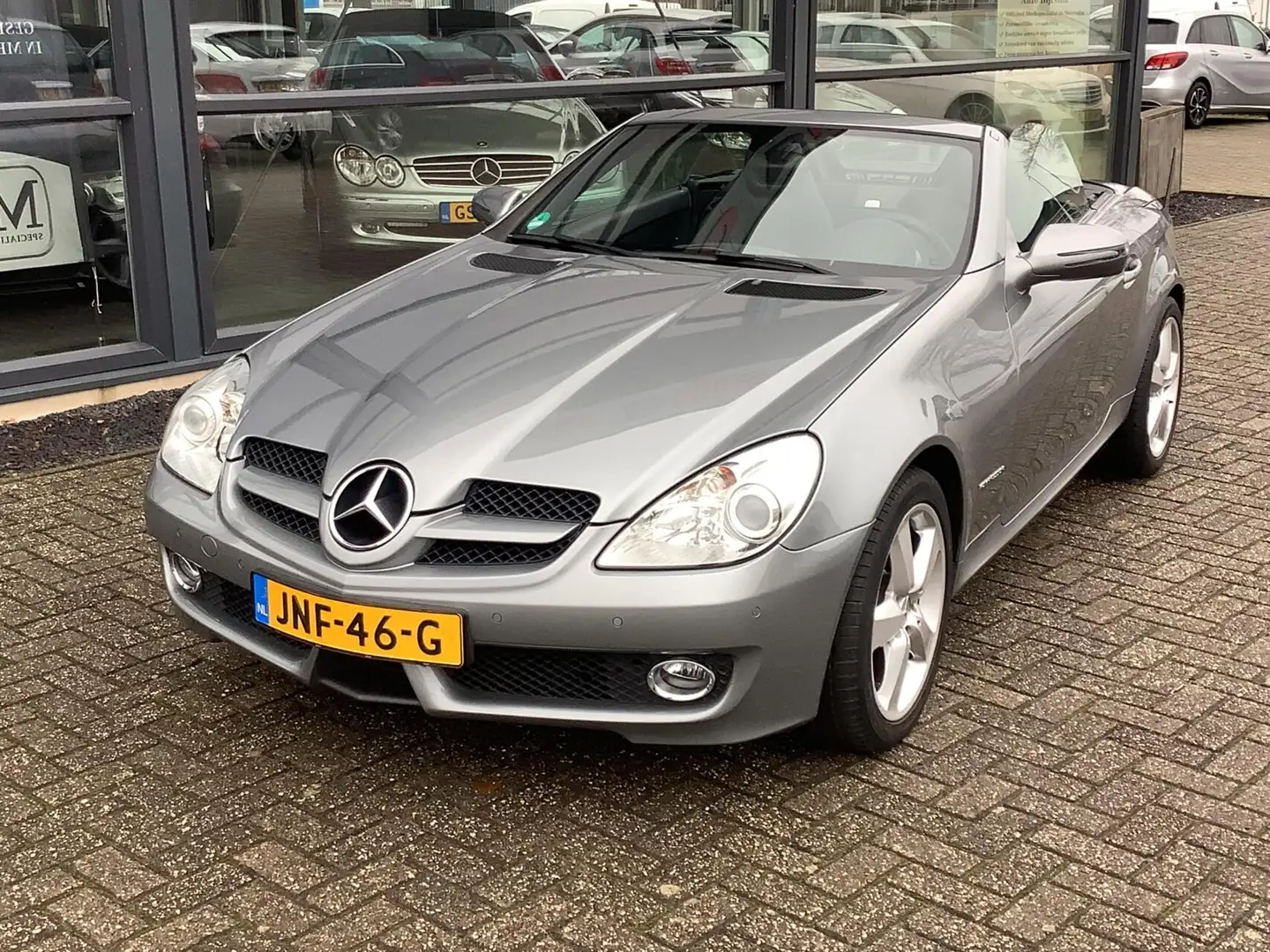 Mercedes-Benz SLK 200 K. Automaat, eerste eigenaar, nekverwarming, navi, Gris - 2