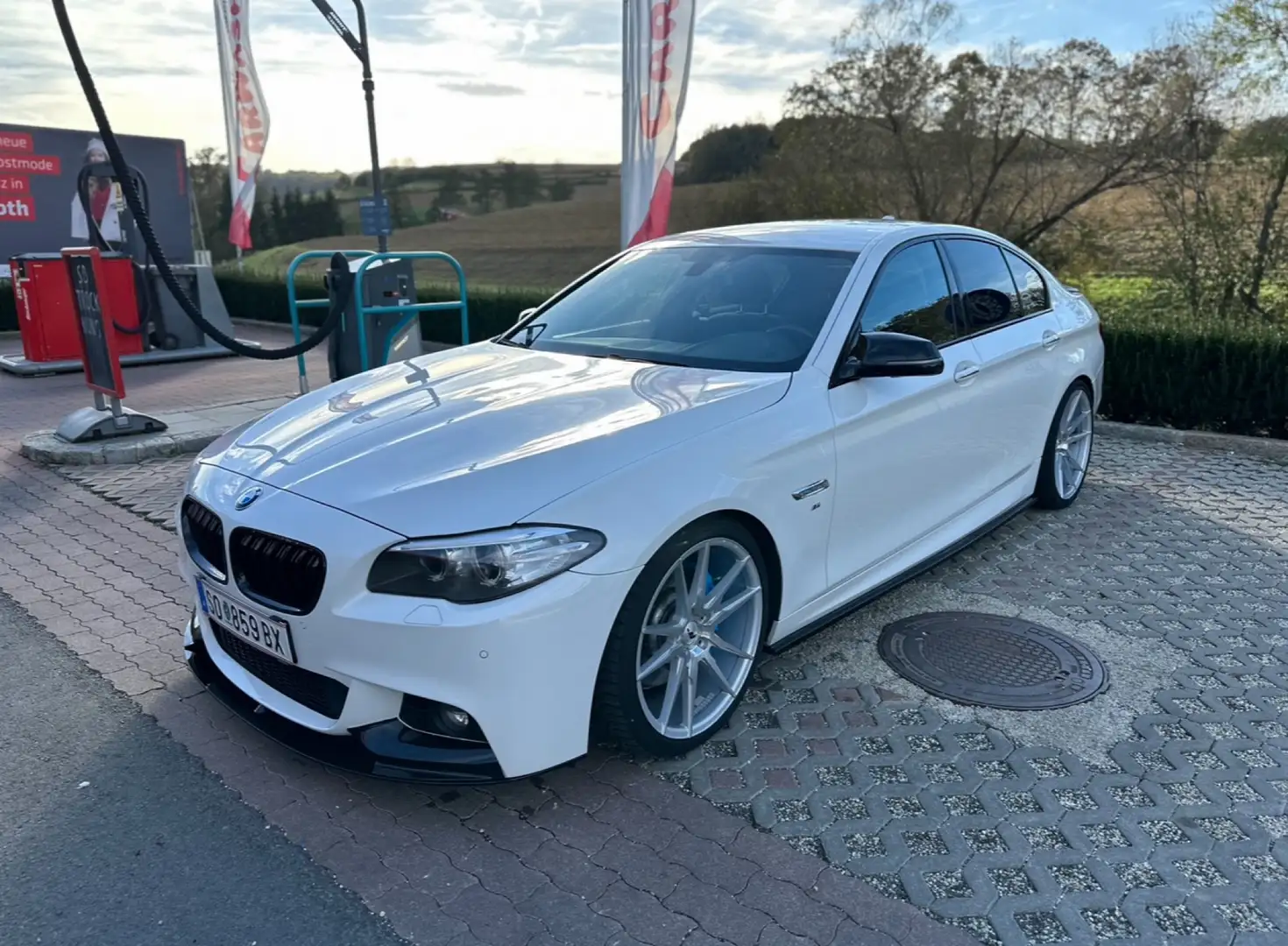 BMW 528 528i Aut. Blanc - 1