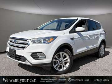SE | AWD | Clean Car Fax