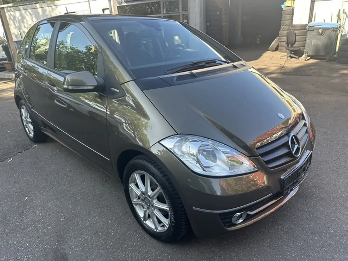 Mercedes-Benz A 160 *SPECIAL EDITION*Automatik*Klima*Tempomat* Braun - 2
