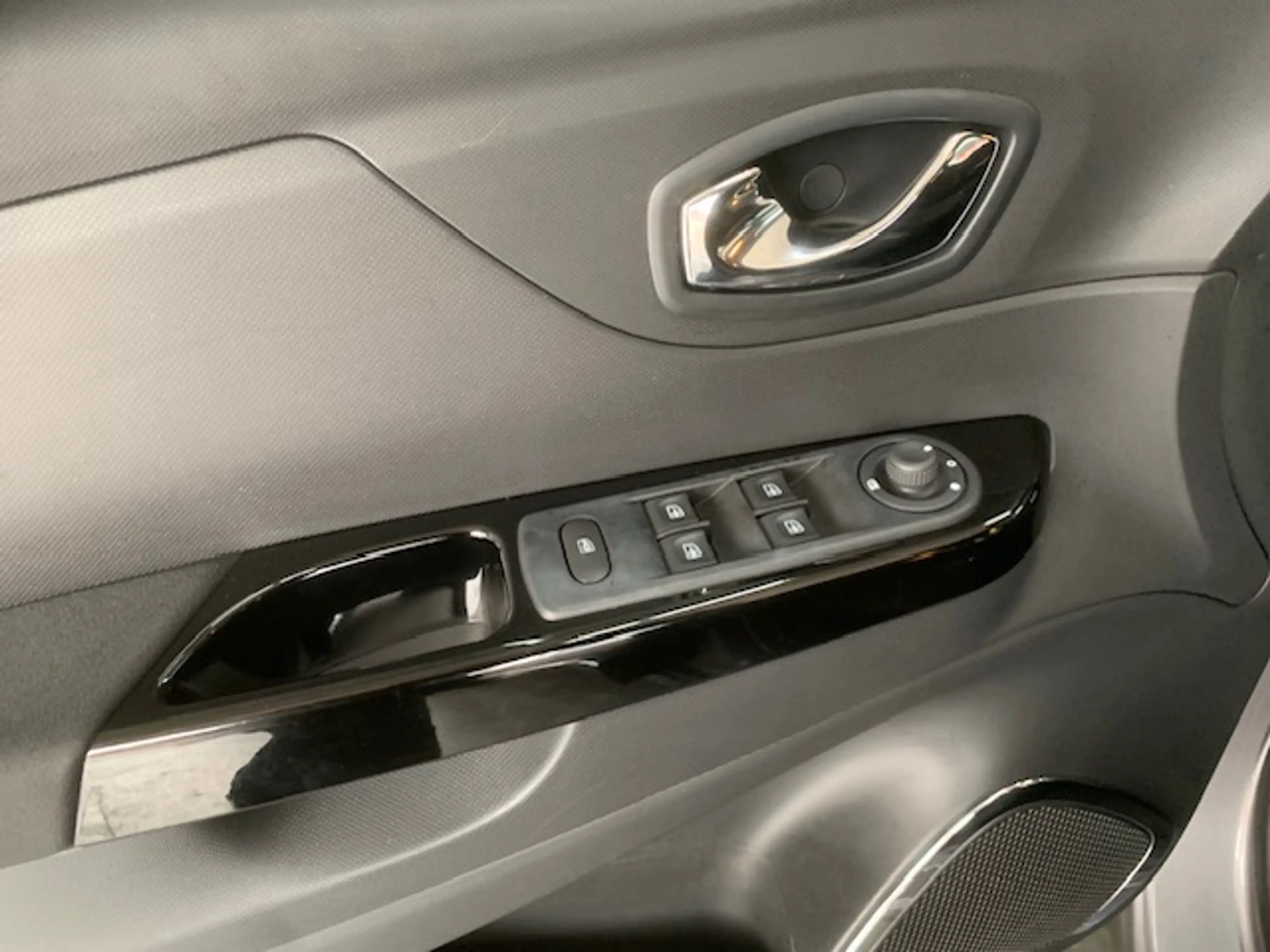 Renault Captur 0.9 TCe Dynamique, navigatie, achteruitcamera . — photo 12