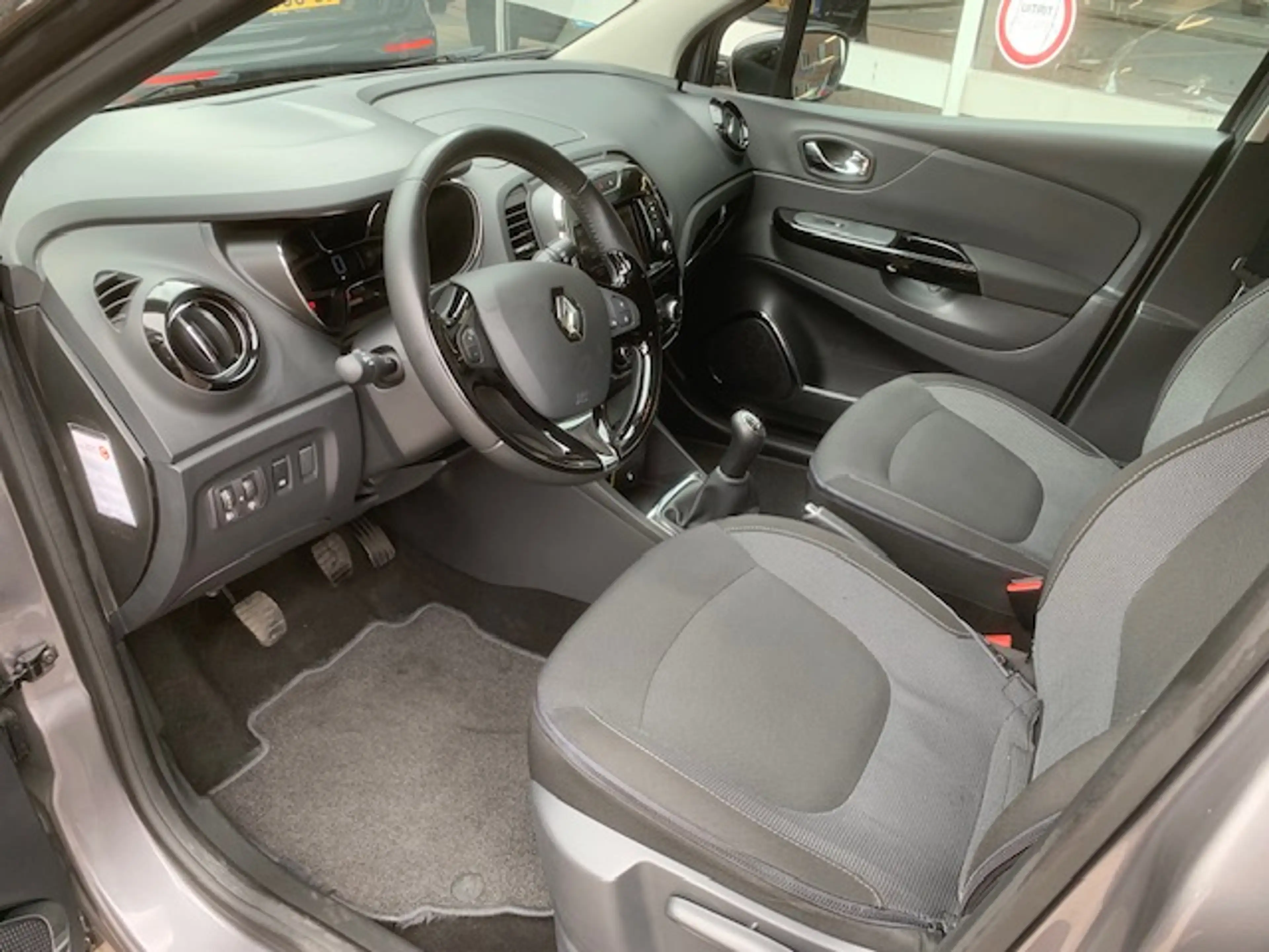 Renault Captur 0.9 TCe Dynamique, navigatie, achteruitcamera . — photo 5
