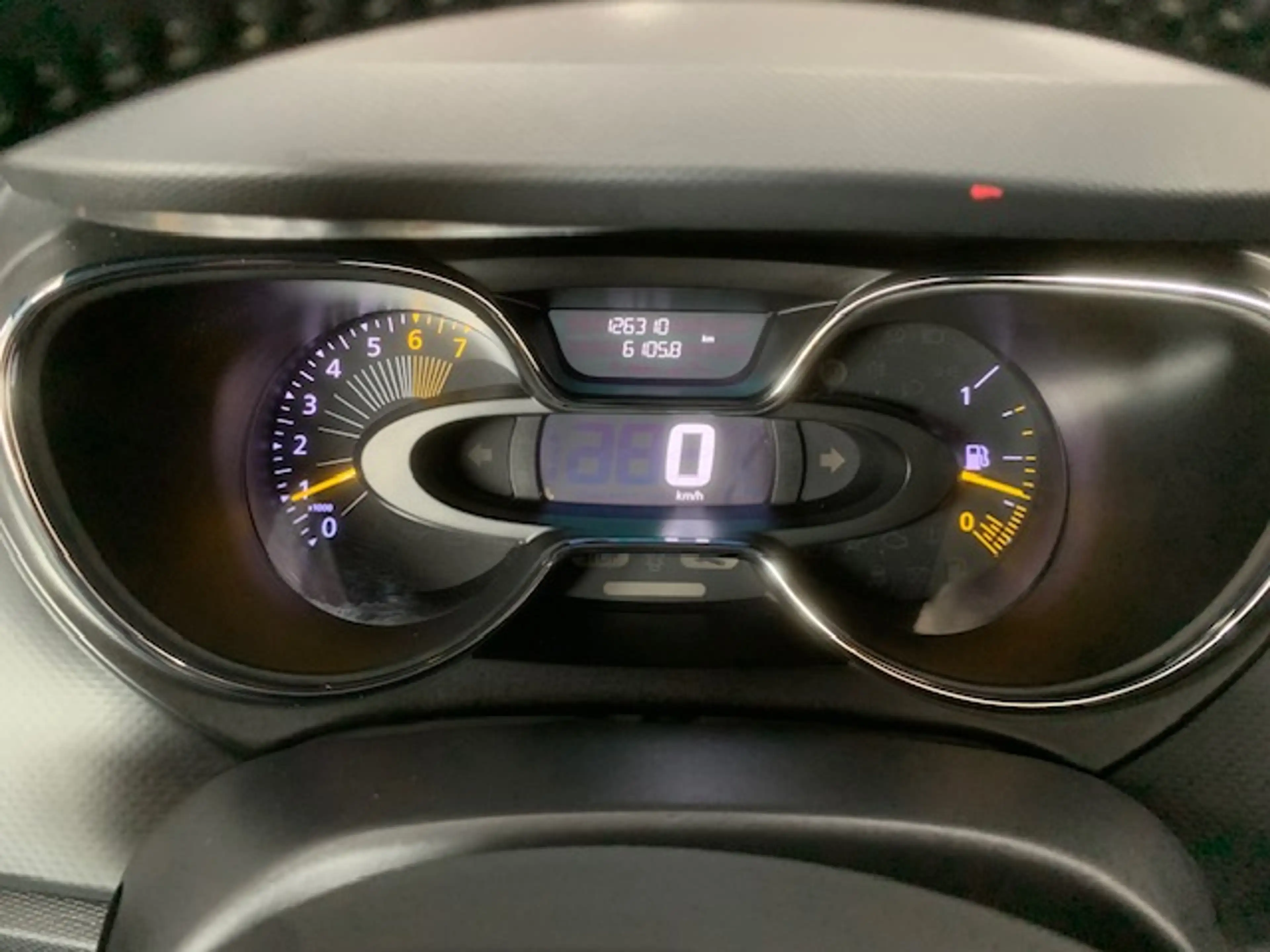 Renault Captur 0.9 TCe Dynamique, navigatie, achteruitcamera . — photo 7