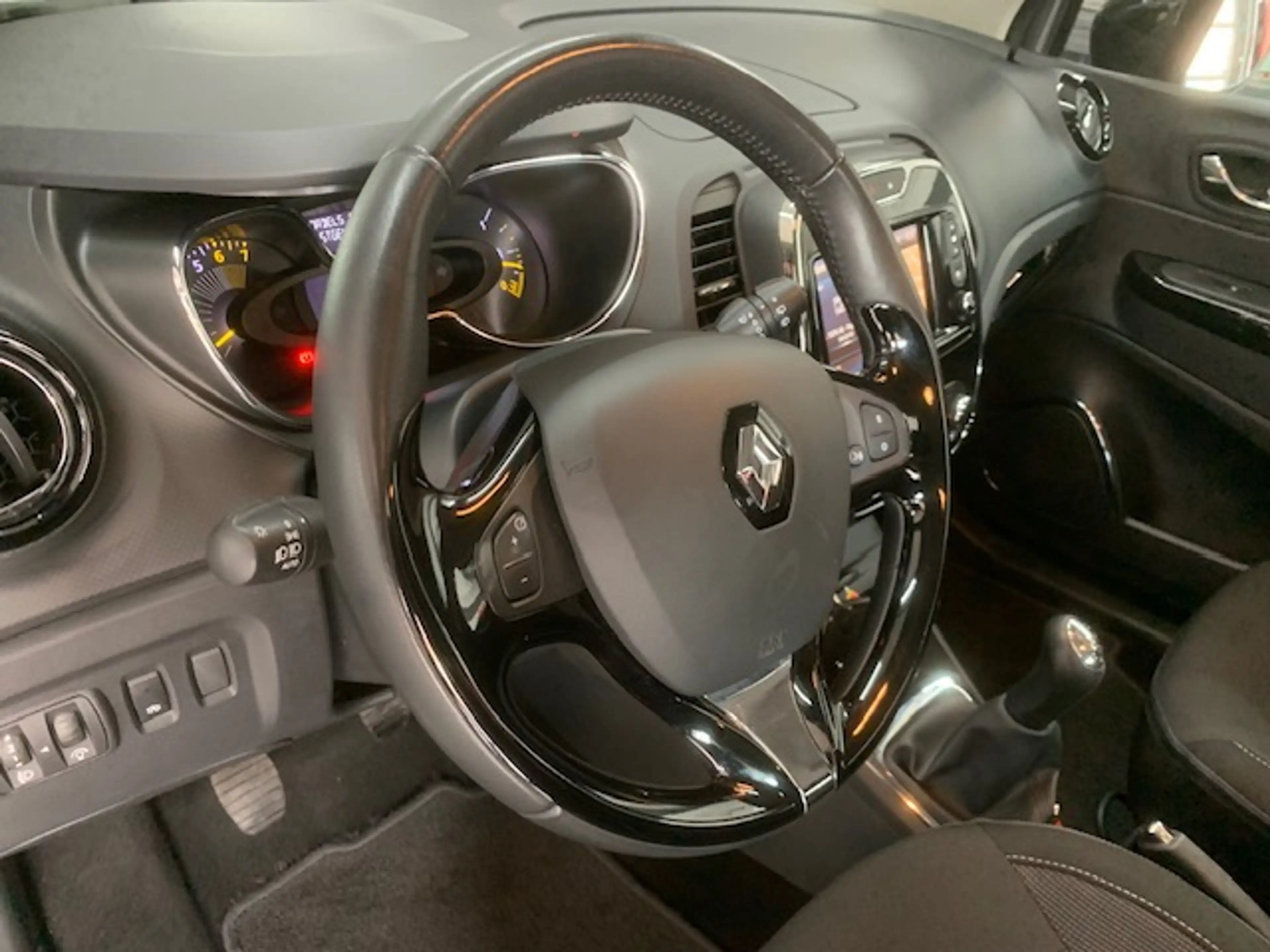 Renault Captur 0.9 TCe Dynamique, navigatie, achteruitcamera . — photo 11