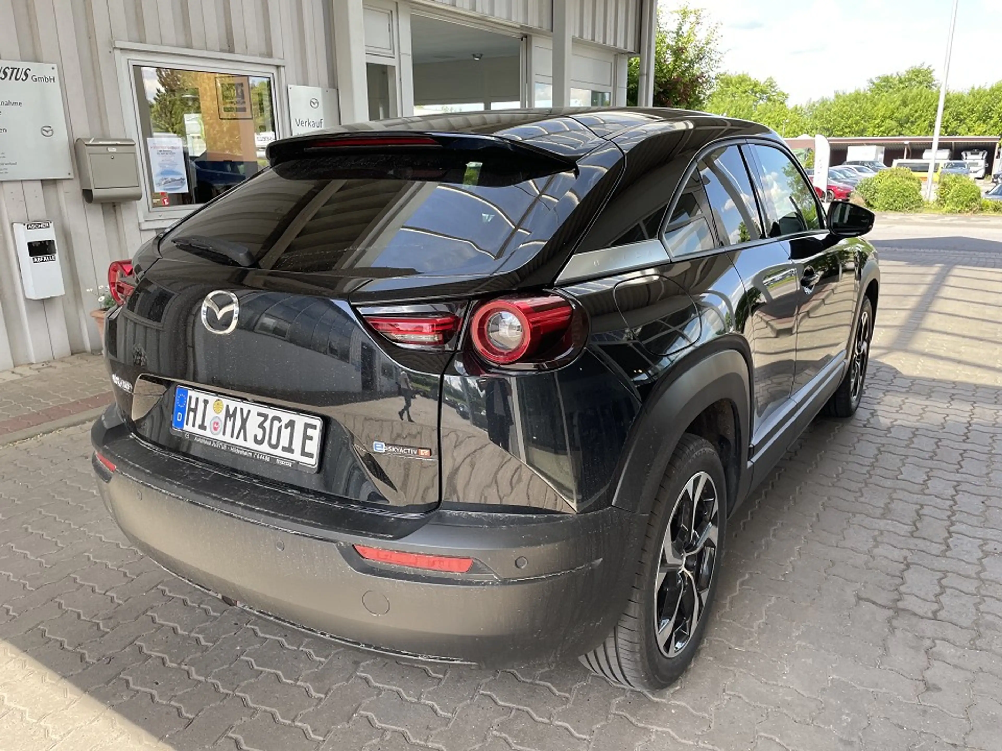 Mazda MX-30 e-SKYACTIV R-EV Advantage — photo 3